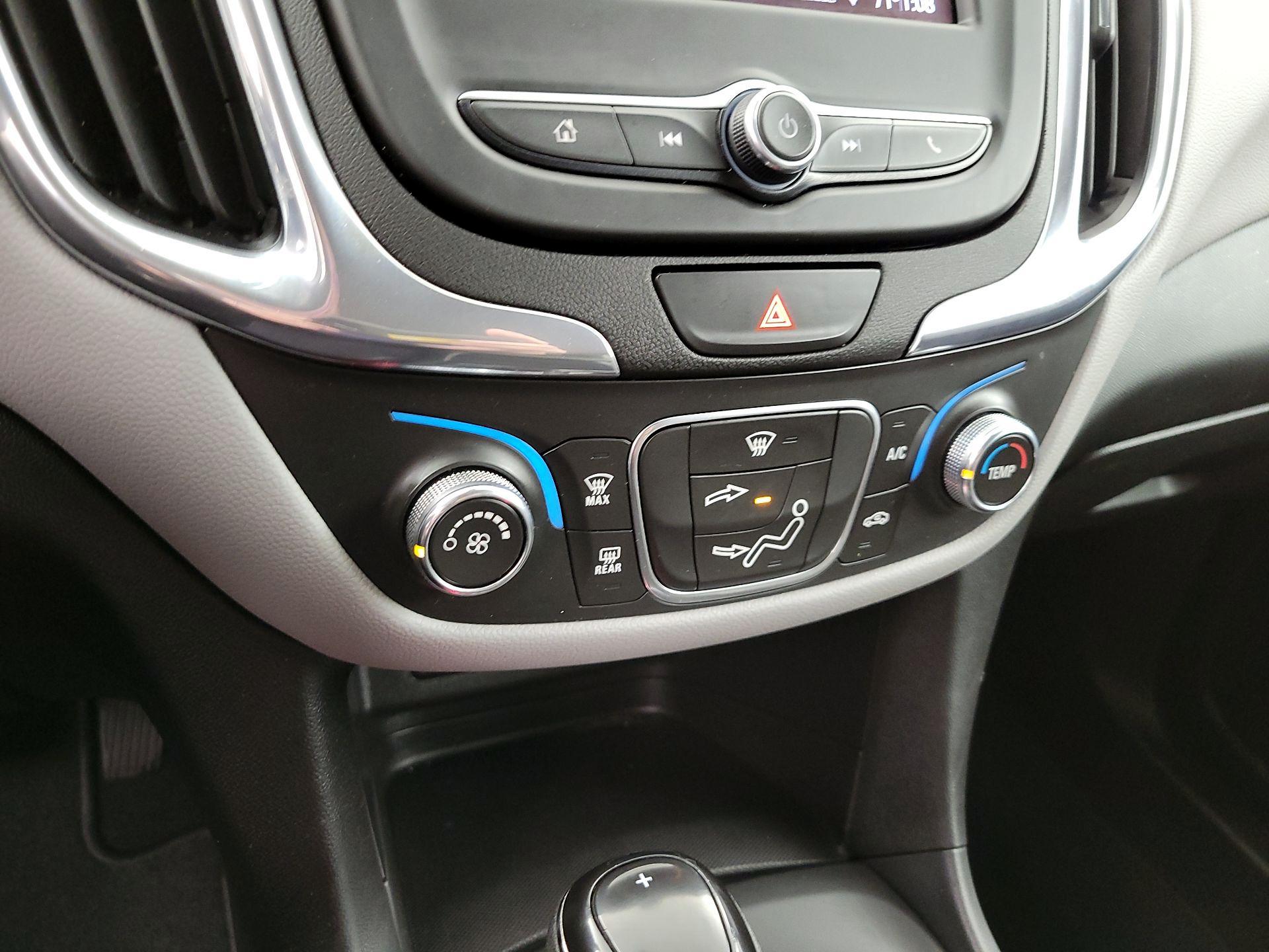 Thumbnail: 2020 Chevrolet Equinox - 16