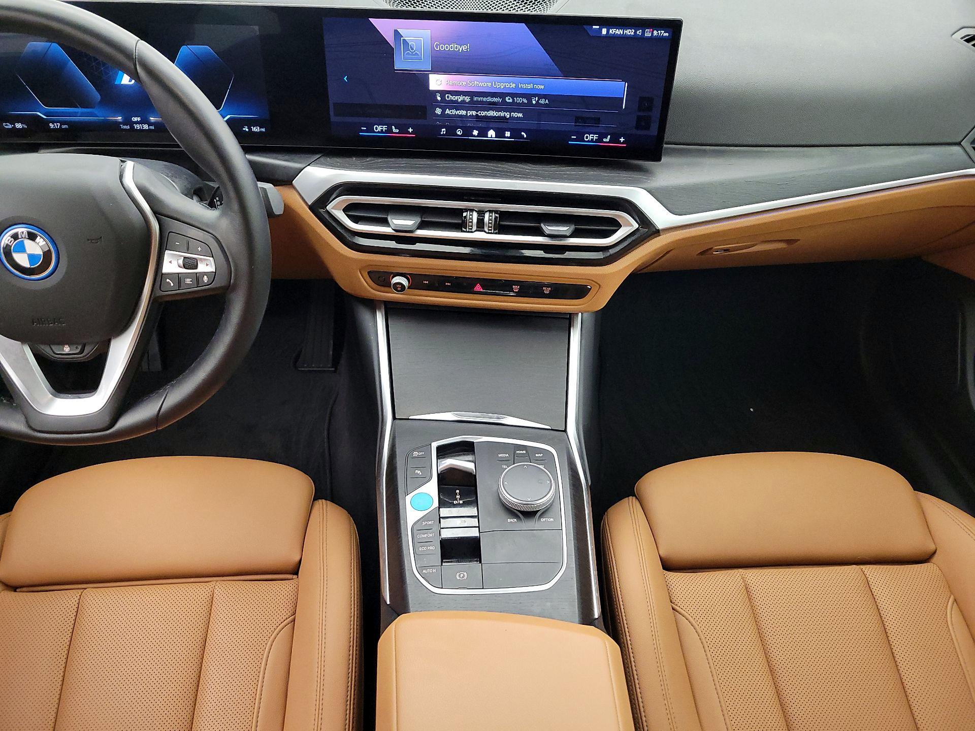 Thumbnail: 2024 BMW i4 - 18