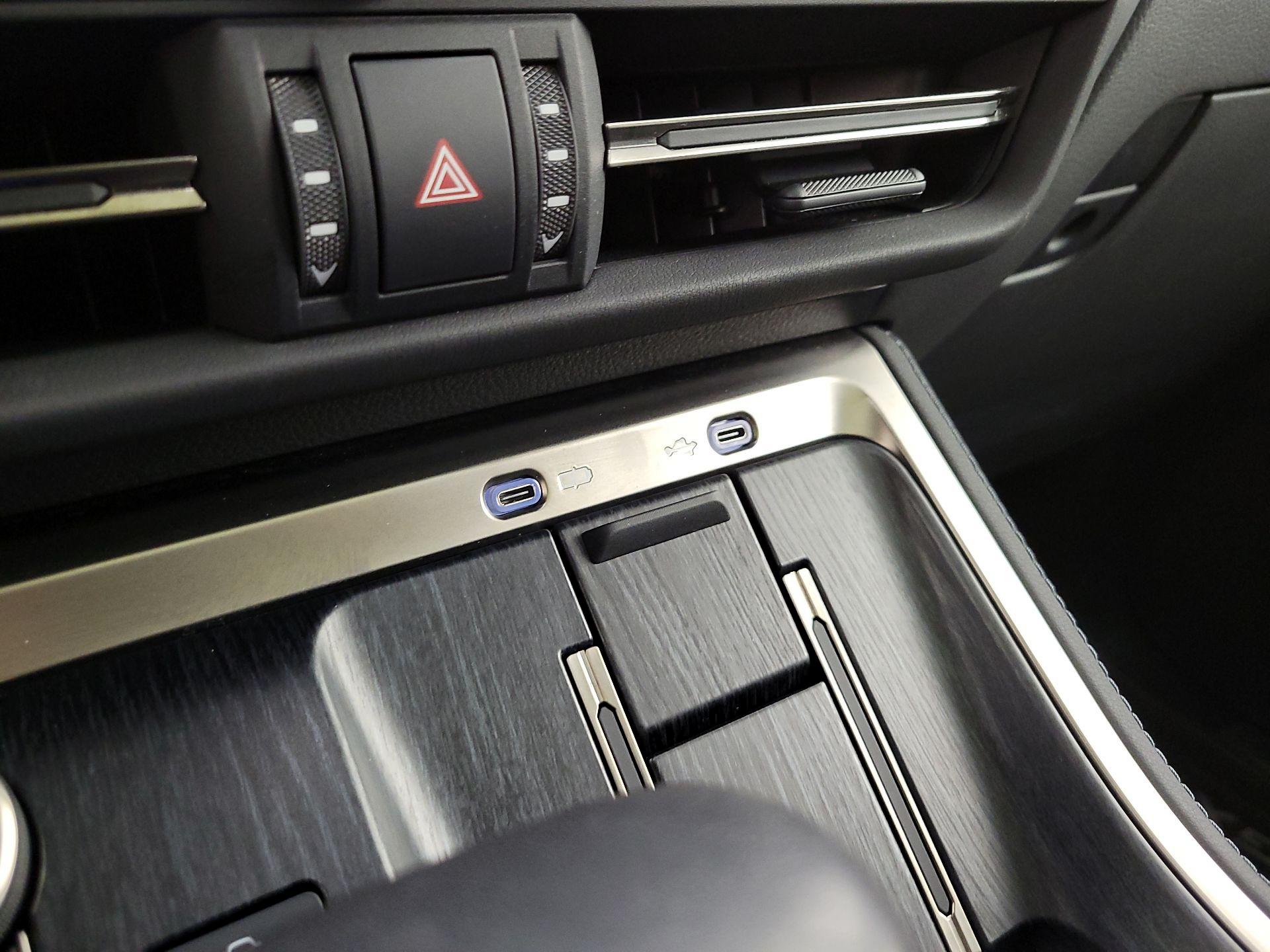 Thumbnail: 2024 Lexus GX - 19