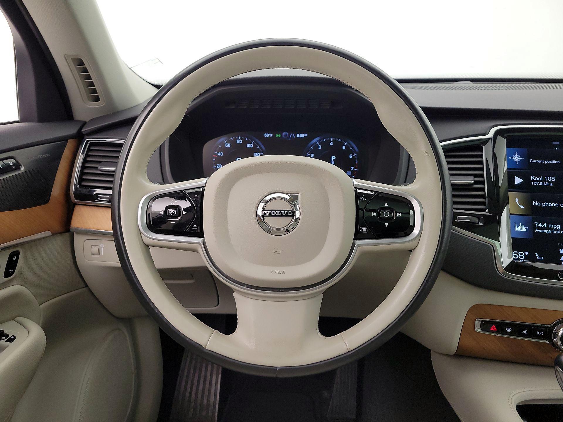 Thumbnail: 2022 Volvo XC90 - 10