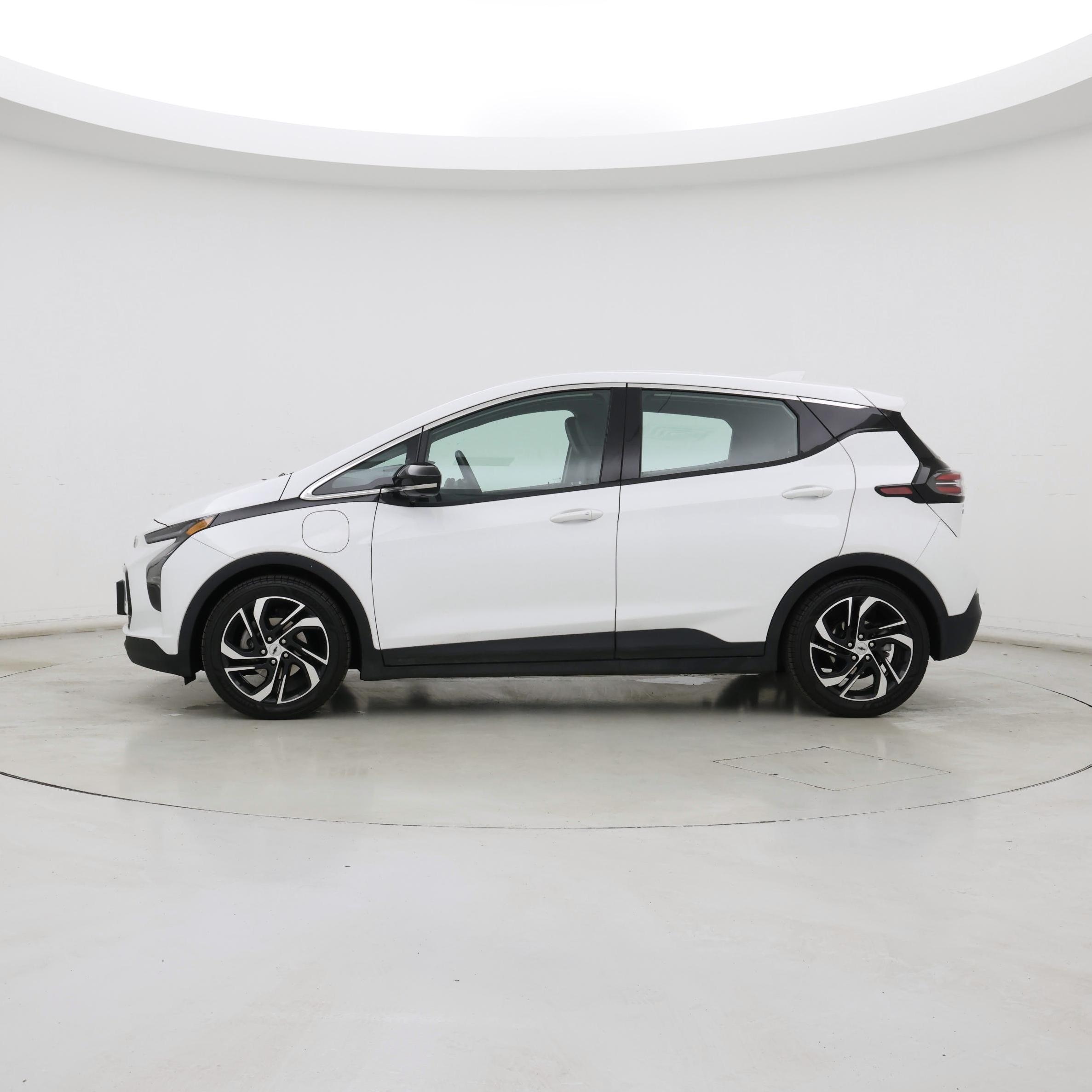 Thumbnail: 2023 Chevrolet Bolt EV - 3
