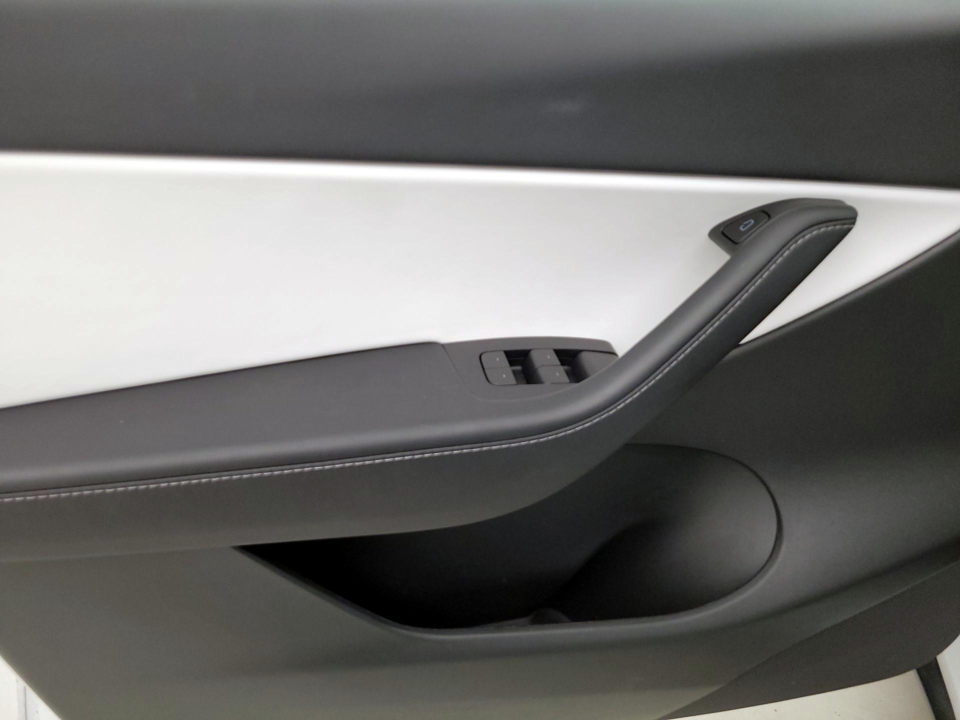 Thumbnail: 2022 Tesla Model Y - 12