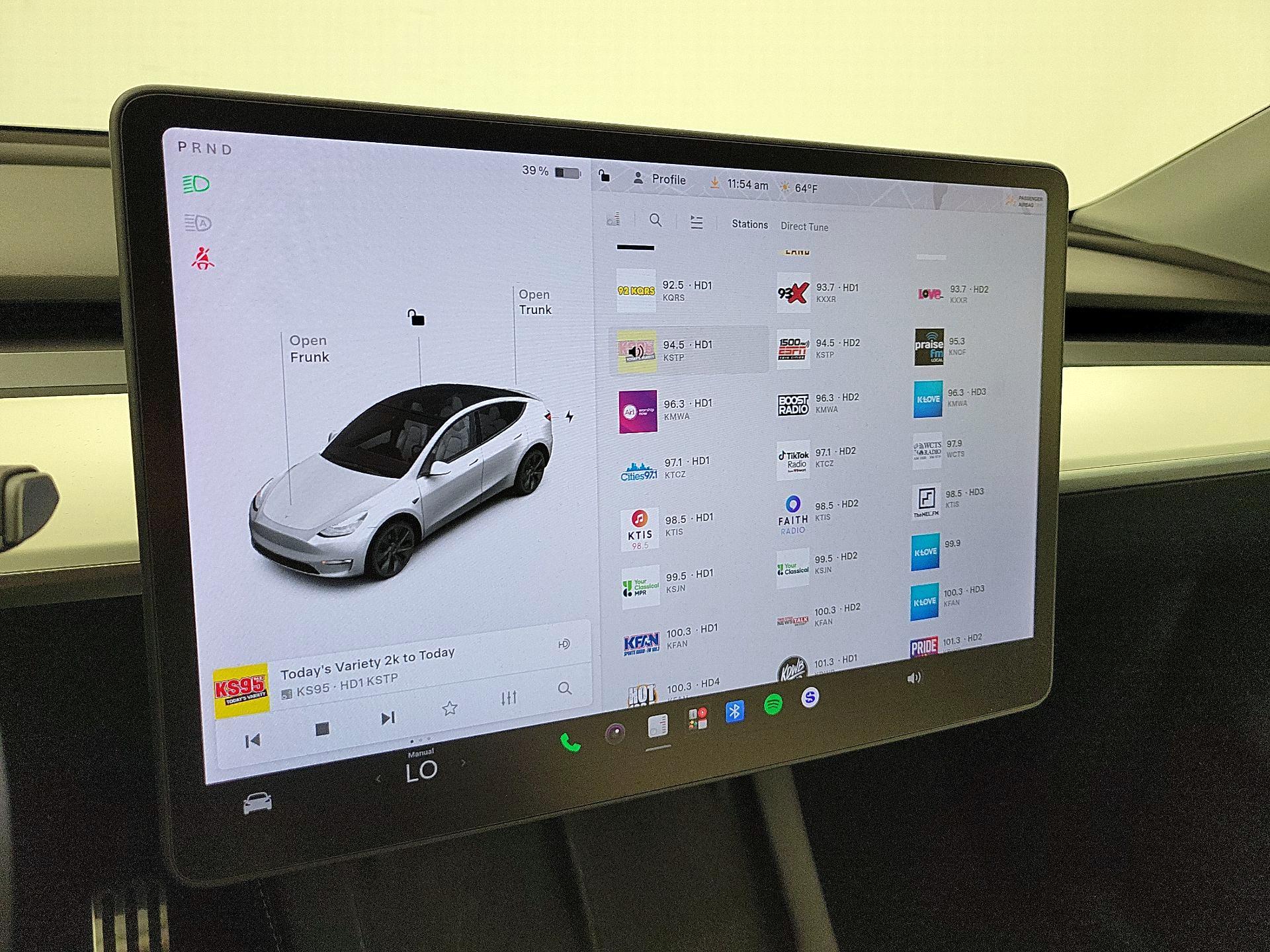 Thumbnail: 2022 Tesla Model Y - 15