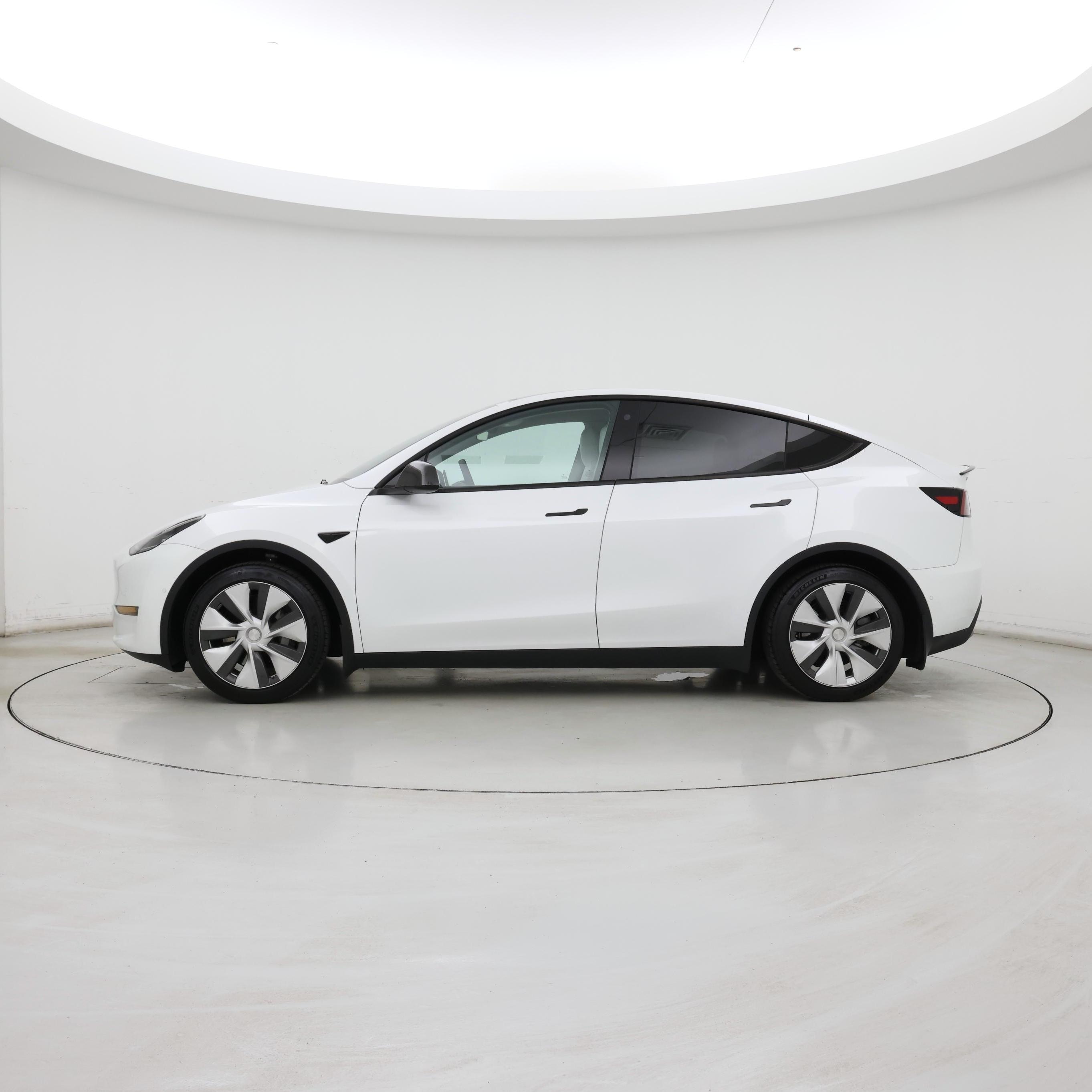 Thumbnail: 2022 Tesla Model Y - 3