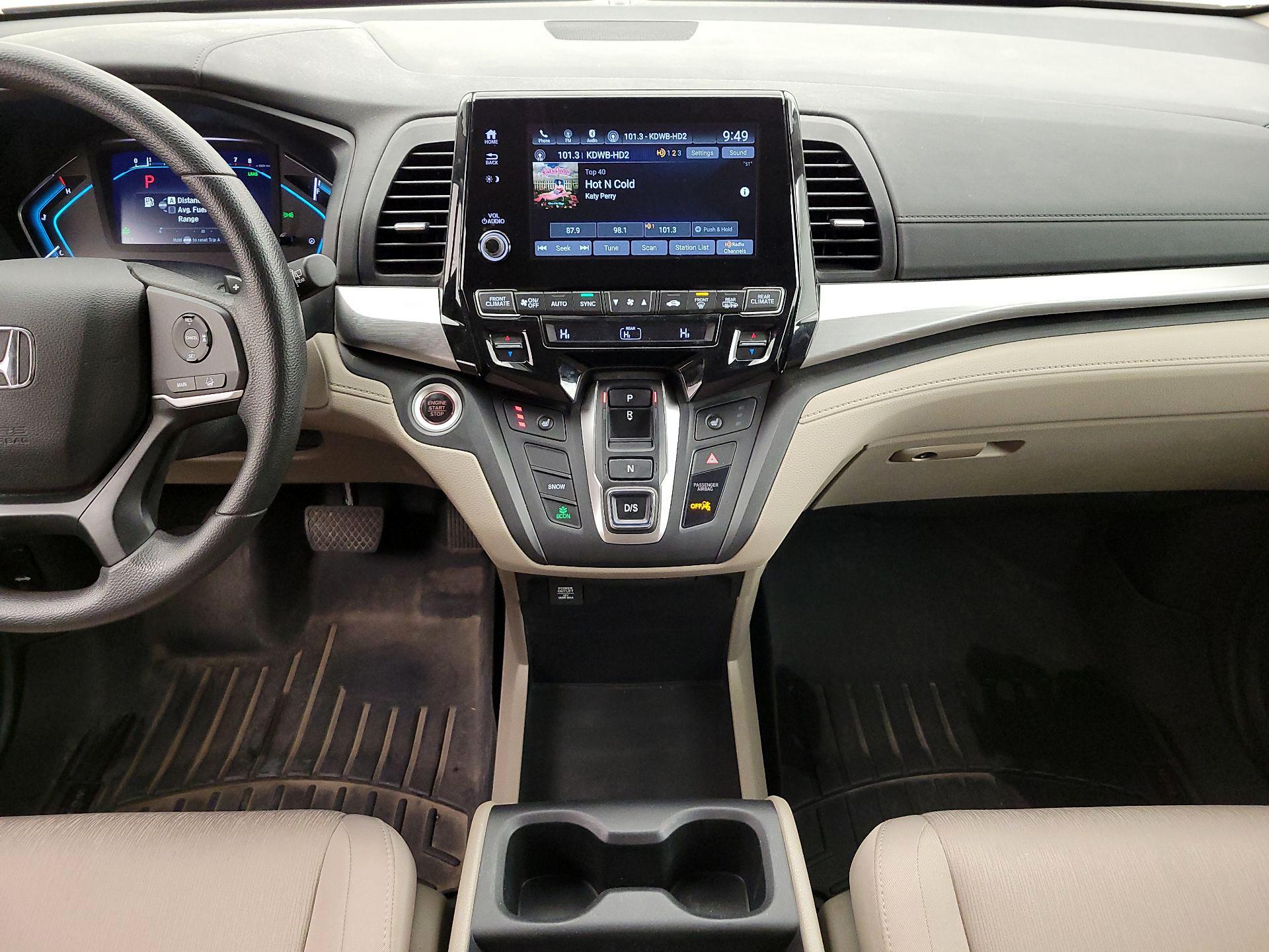 Thumbnail: 2018 Honda Odyssey - 17