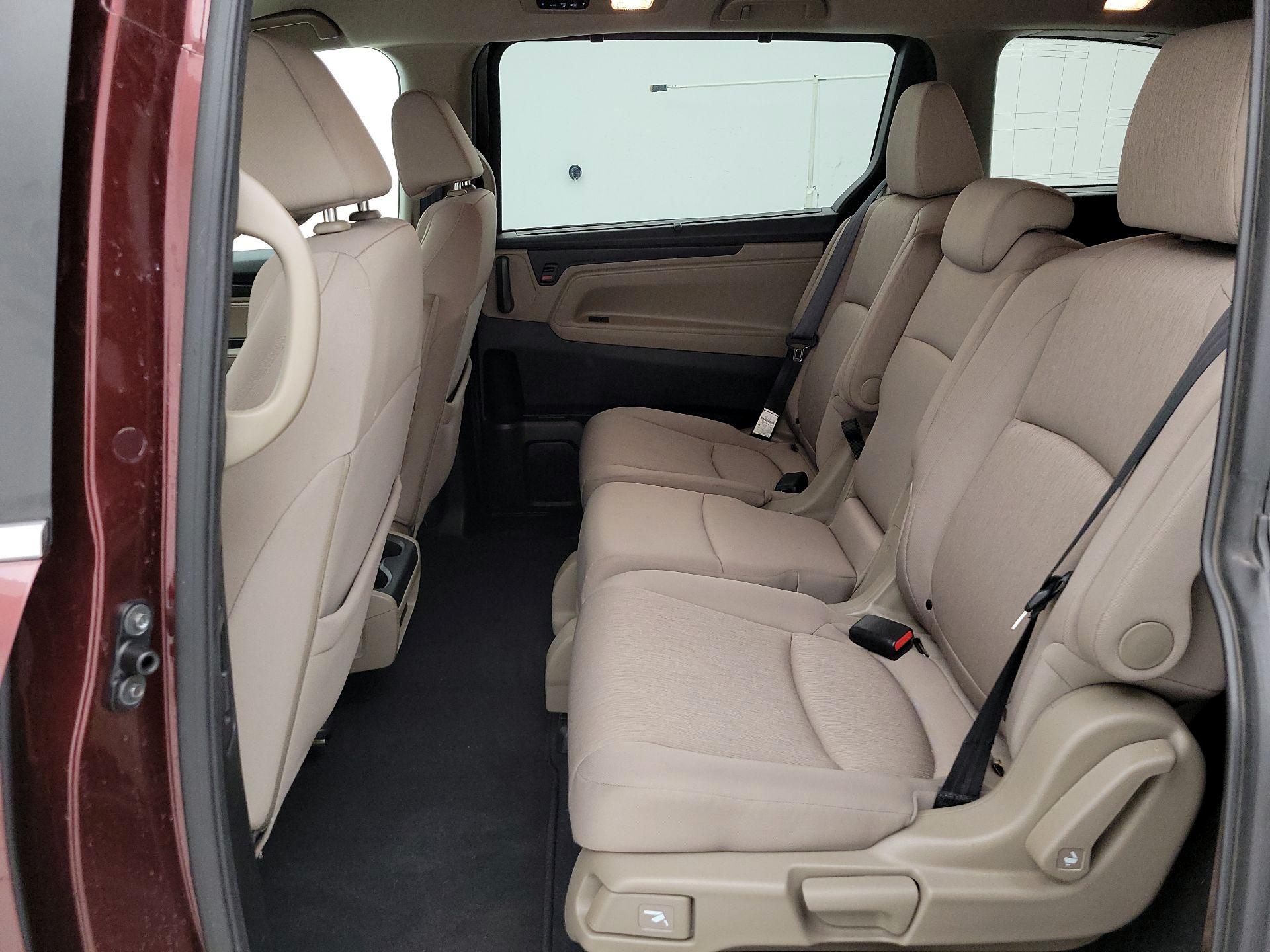 Thumbnail: 2018 Honda Odyssey - 19