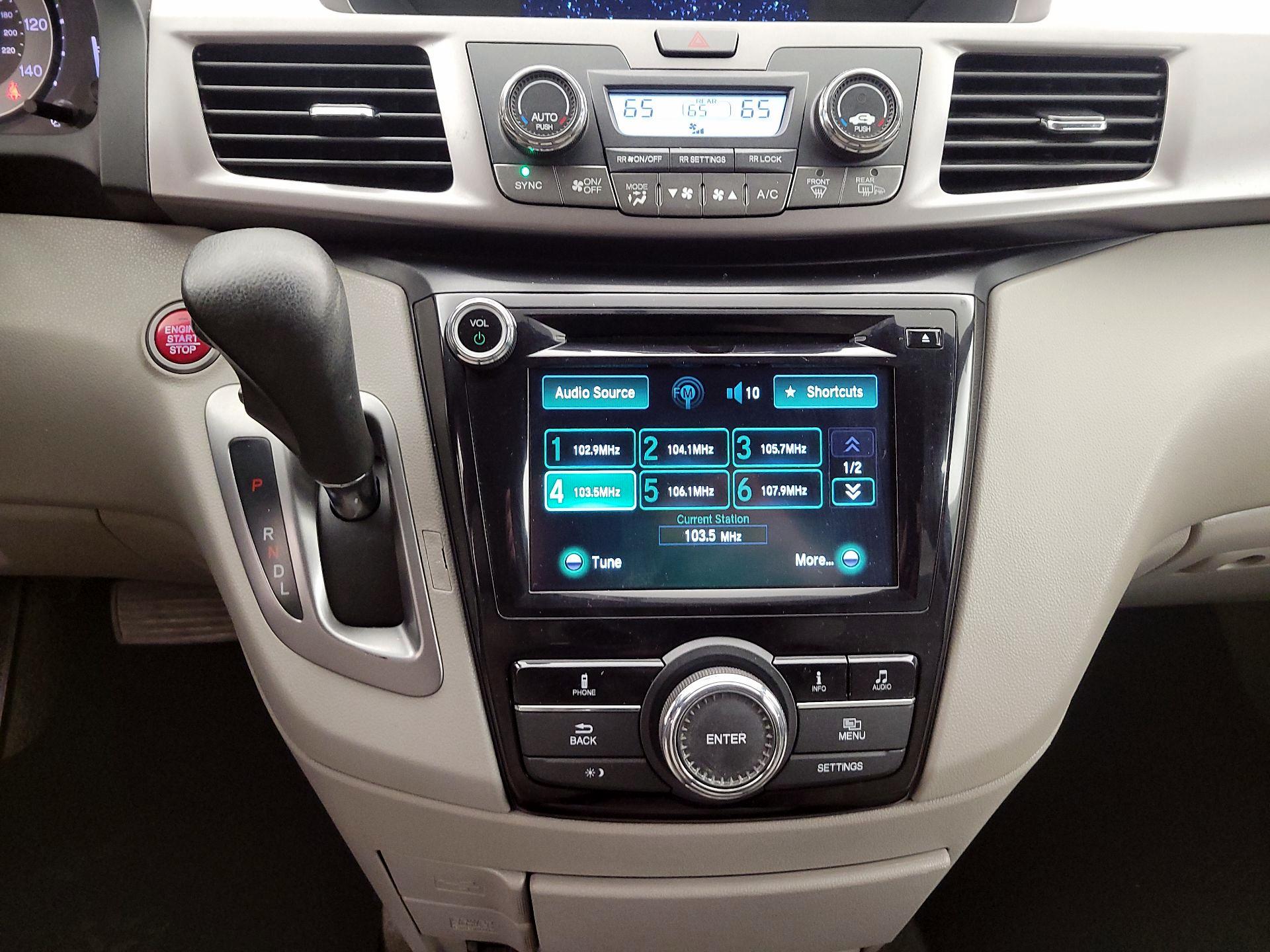 Thumbnail: 2017 Honda Odyssey - 17