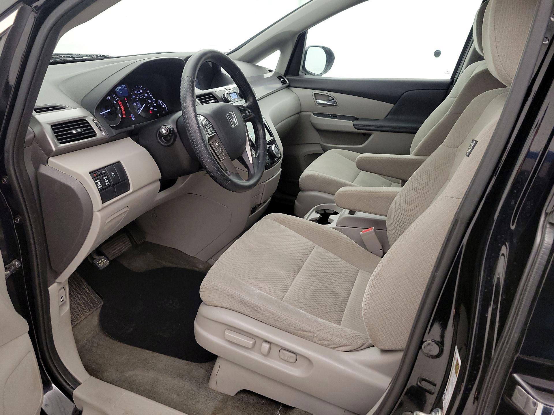Thumbnail: 2017 Honda Odyssey - 19