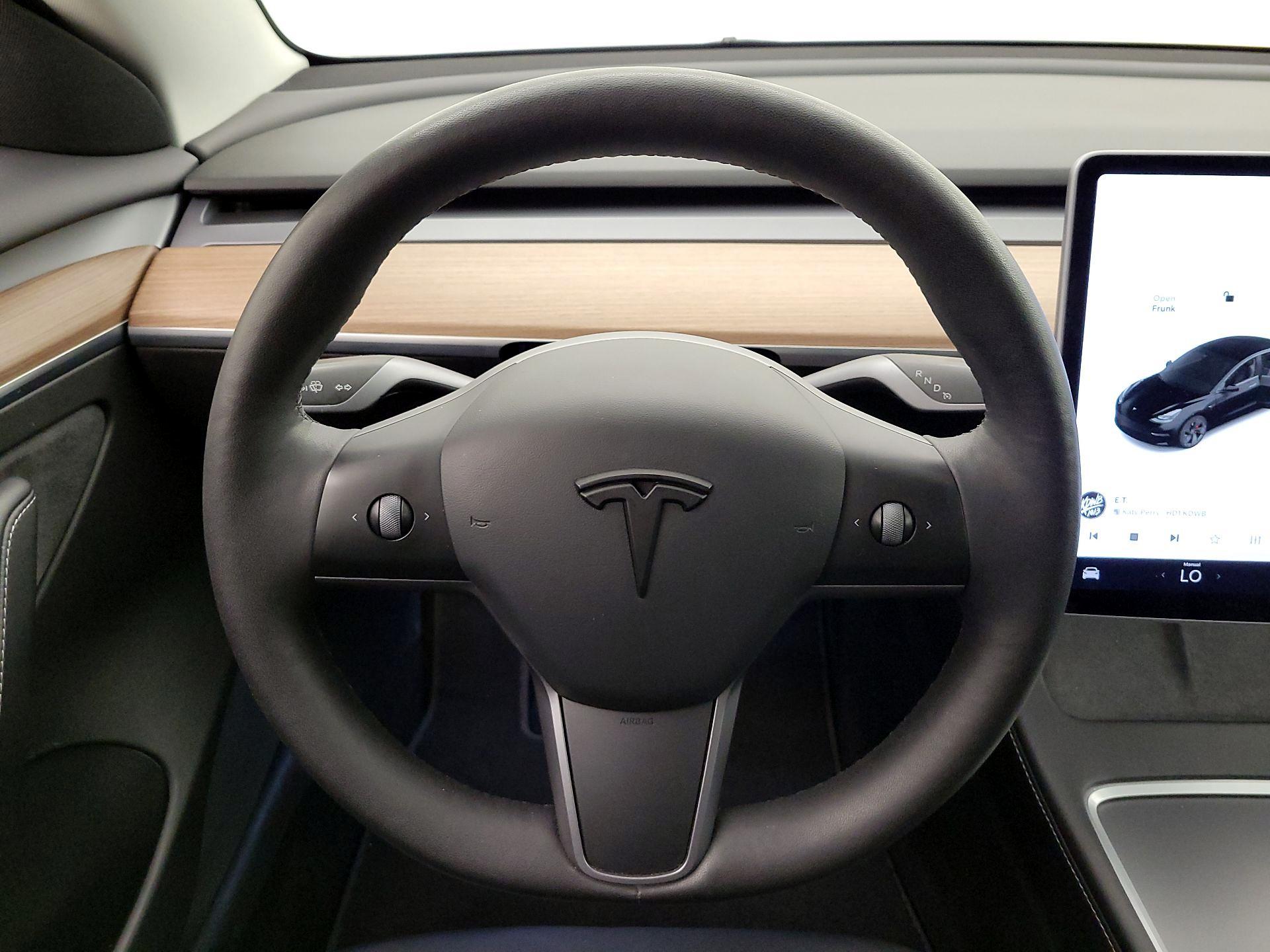Thumbnail: 2022 Tesla Model 3 - 10
