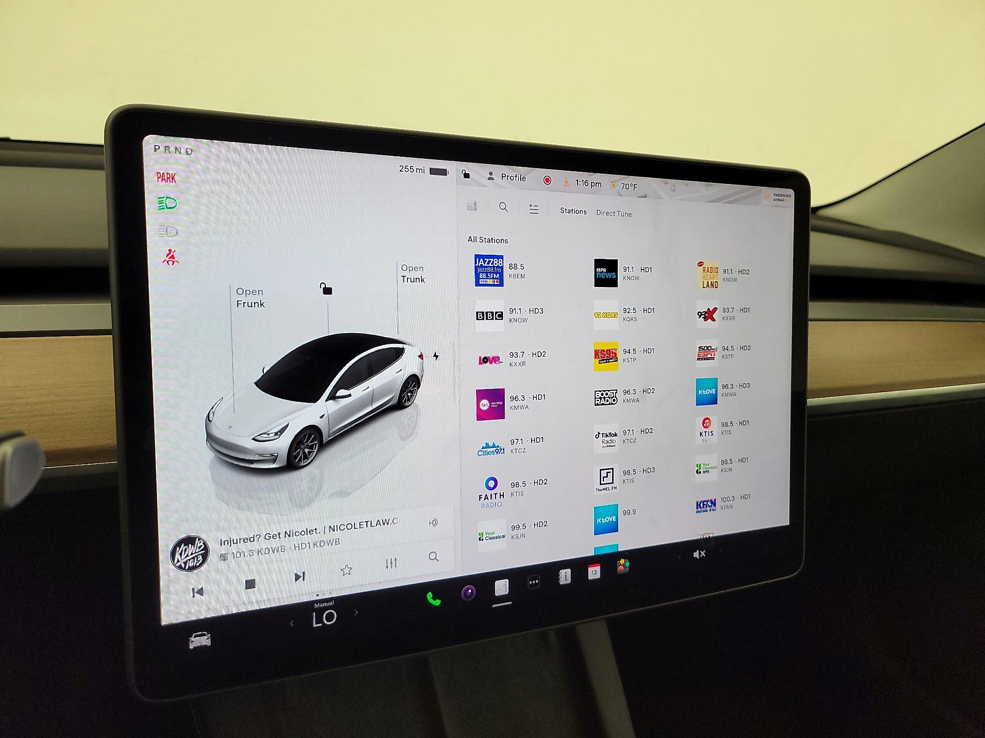 Thumbnail: 2023 Tesla Model 3 - 15