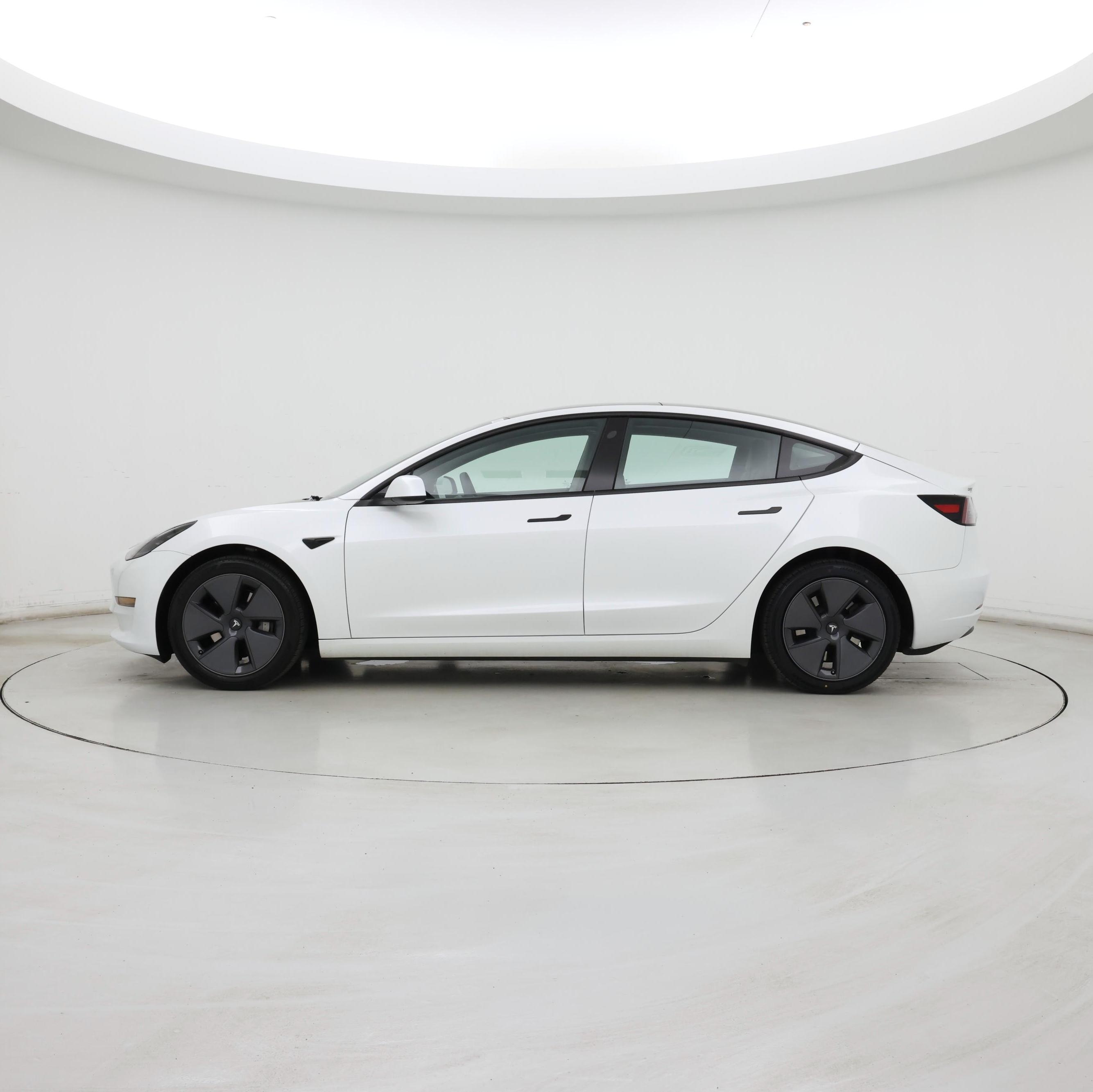 Thumbnail: 2023 Tesla Model 3 - 3
