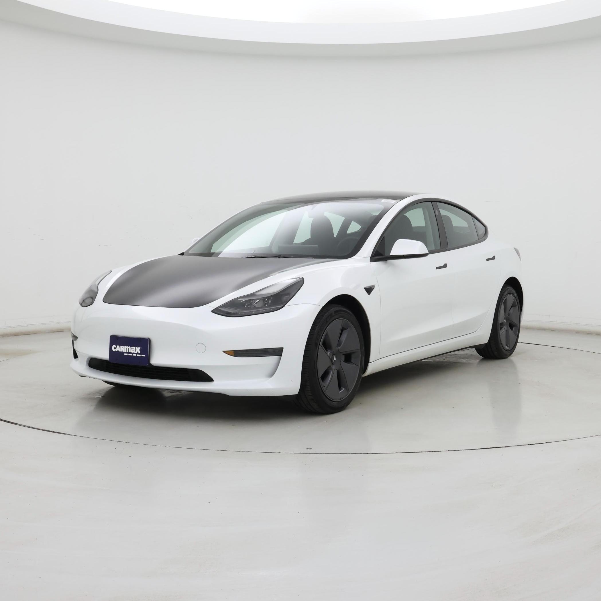 Thumbnail: 2023 Tesla Model 3 - 4
