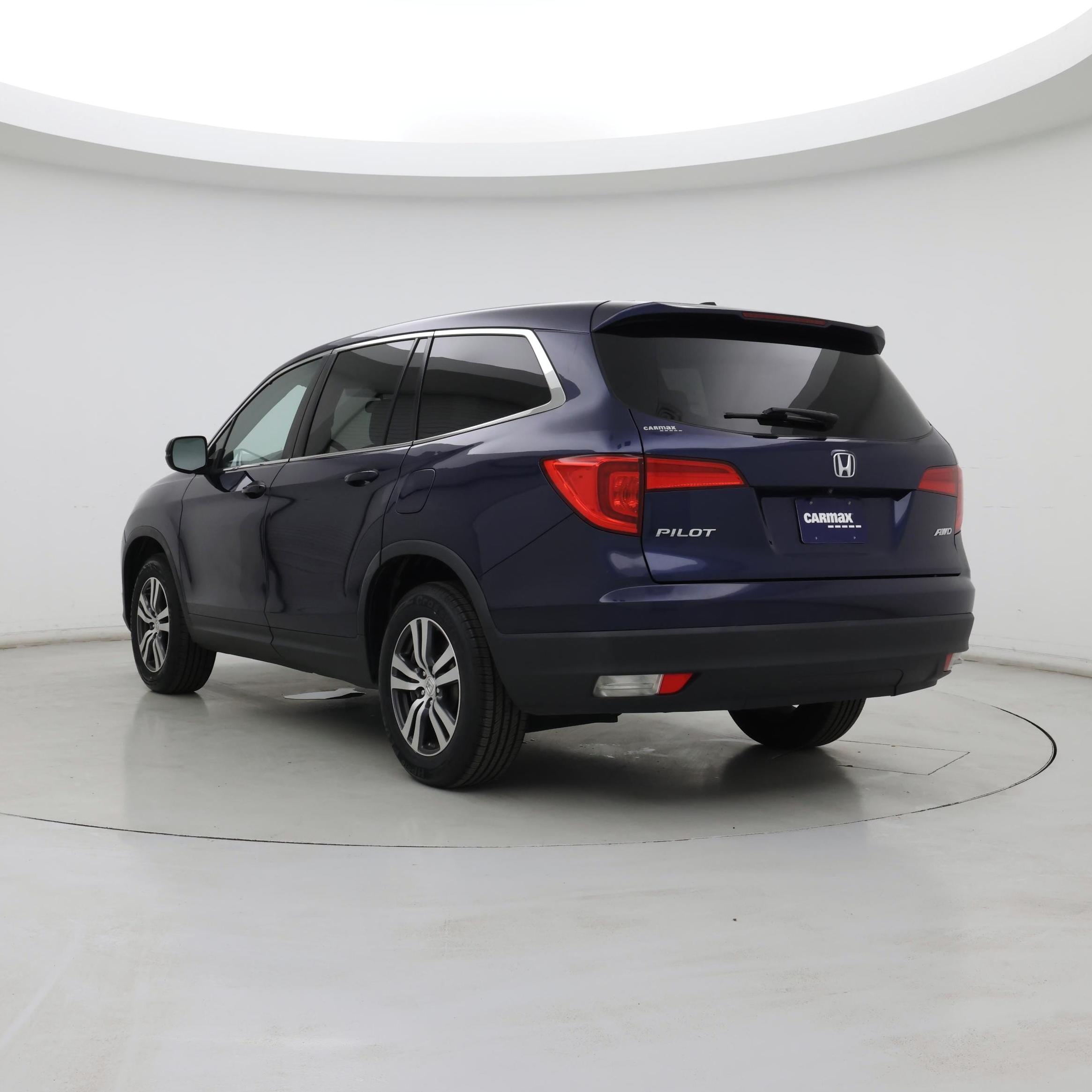 Thumbnail: 2017 Honda Pilot - 2