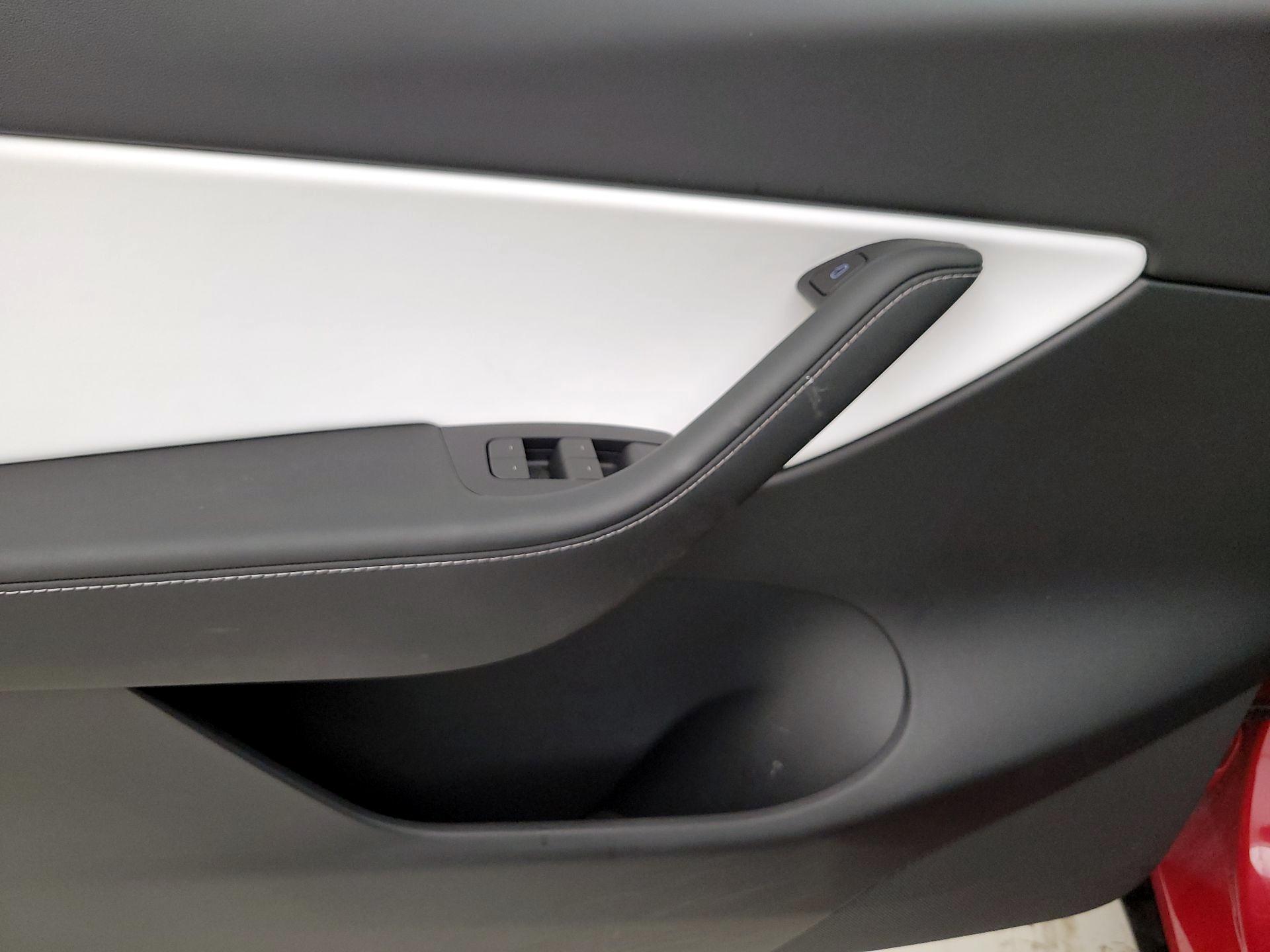 Thumbnail: 2022 Tesla Model Y - 12