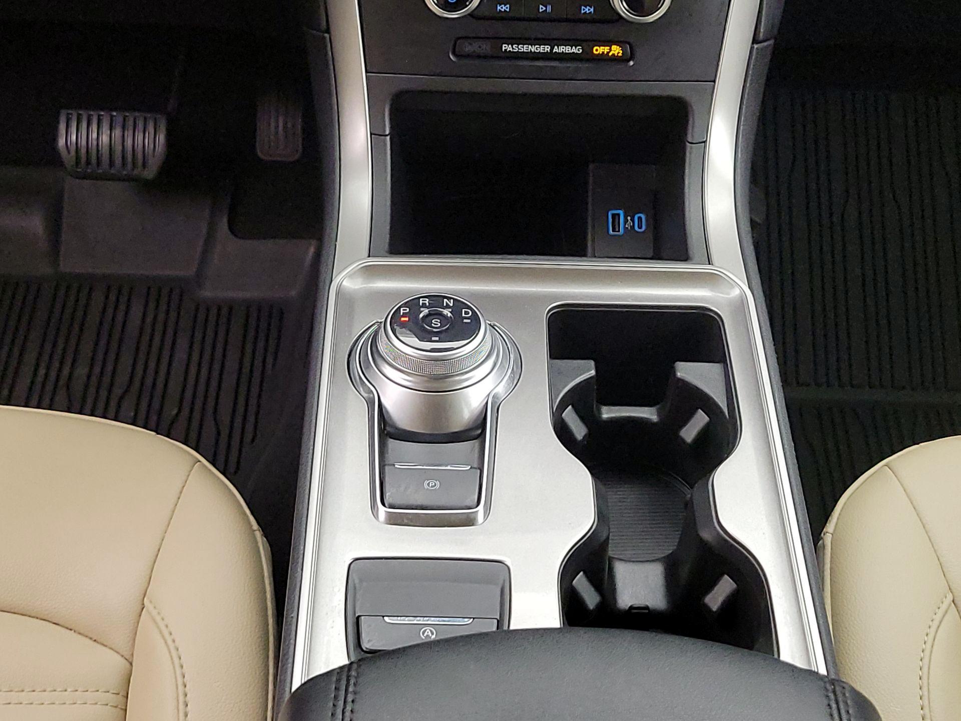 Thumbnail: 2023 Ford Edge - 18