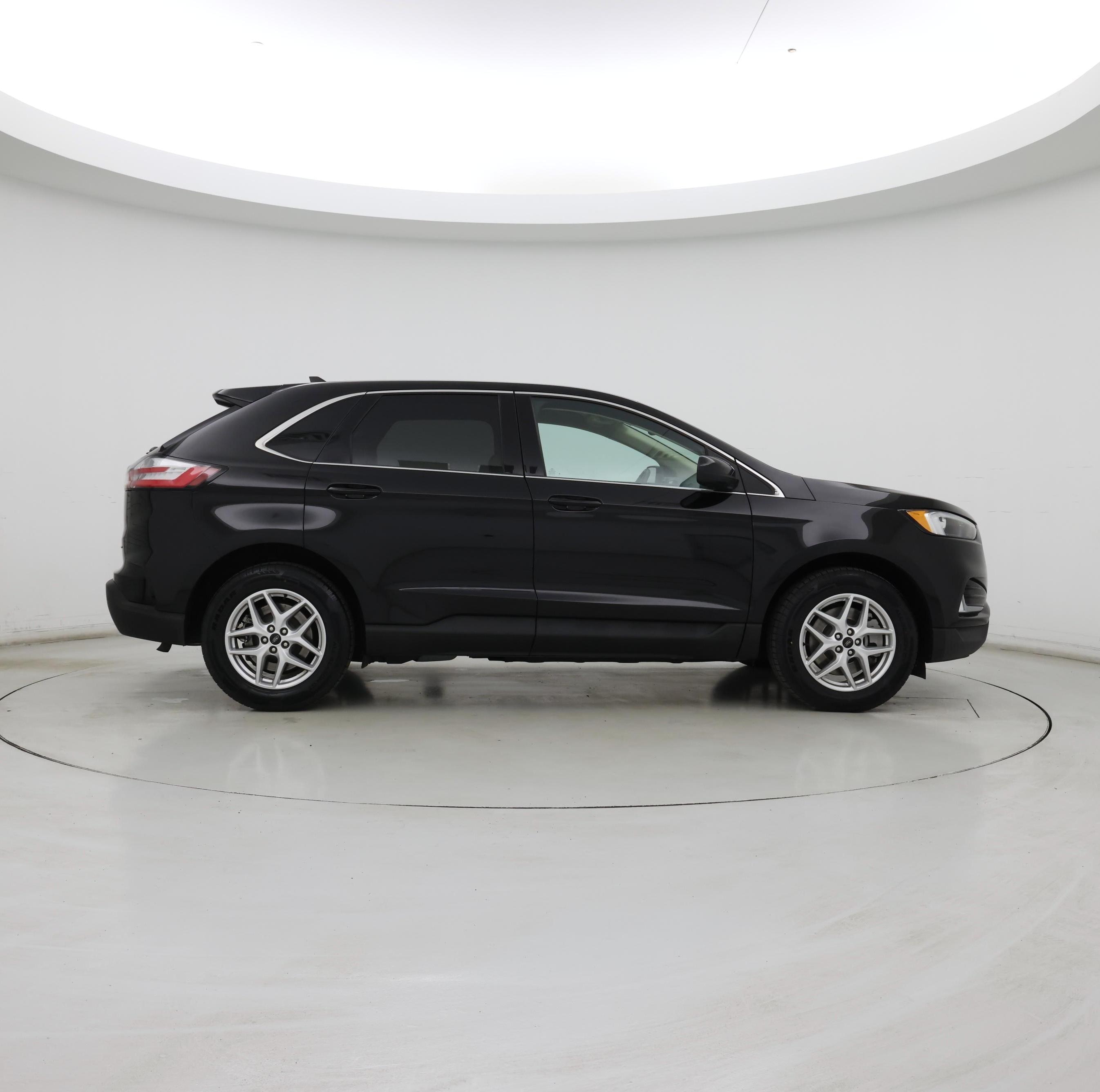 Thumbnail: 2023 Ford Edge - 7