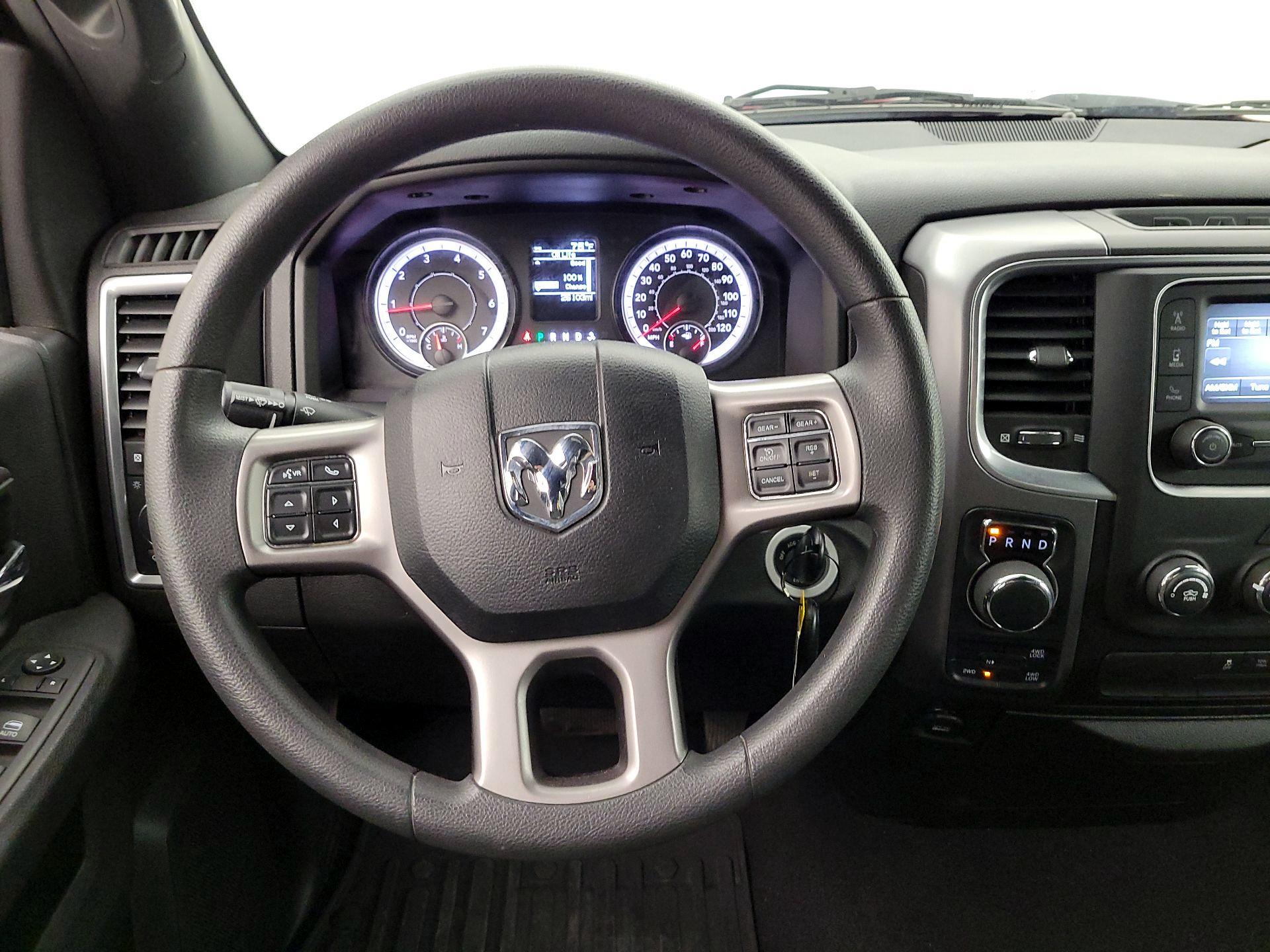 Thumbnail: 2022 RAM 1500 Classic - 10