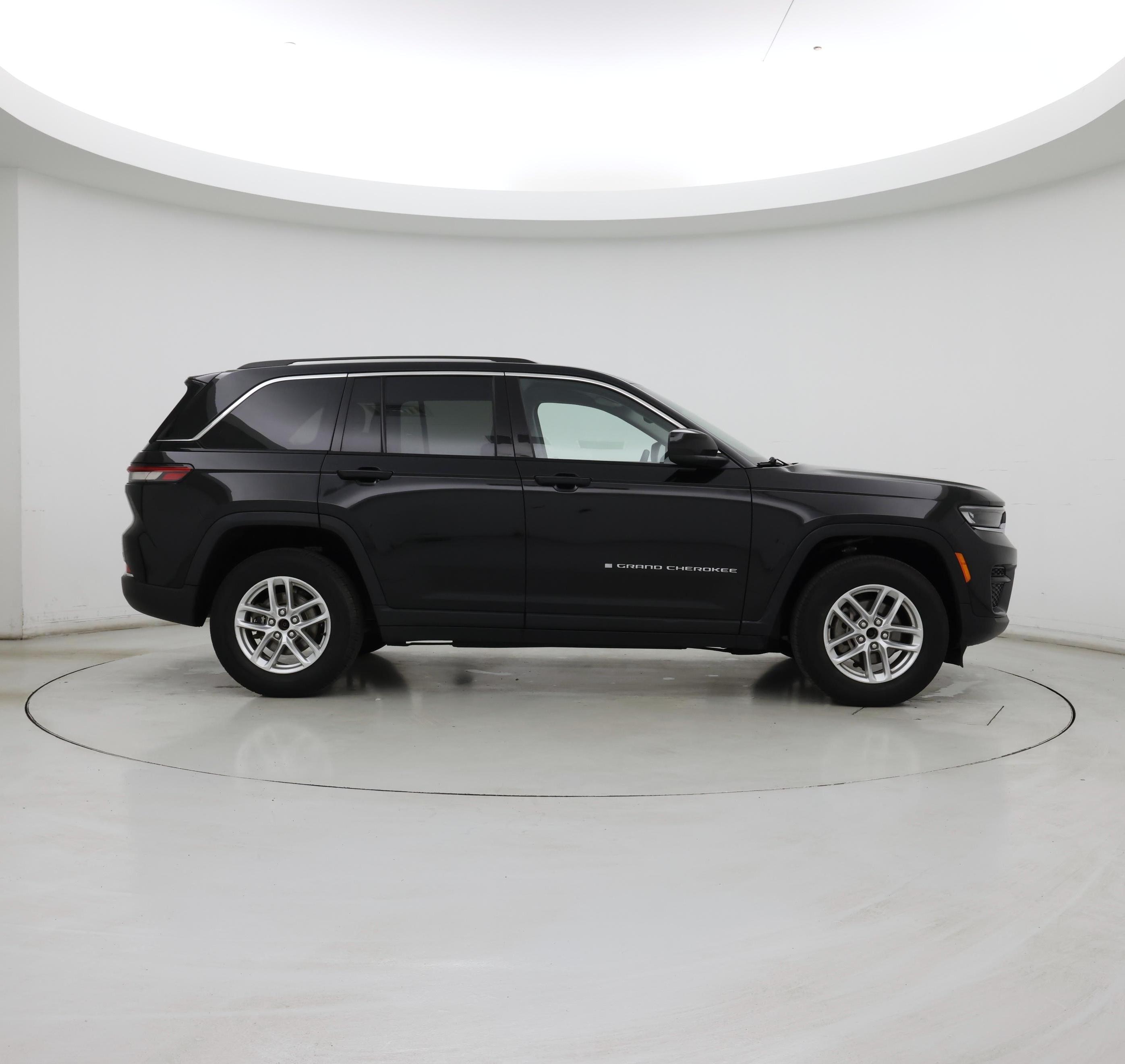 Thumbnail: 2023 Jeep Grand Cherokee - 7