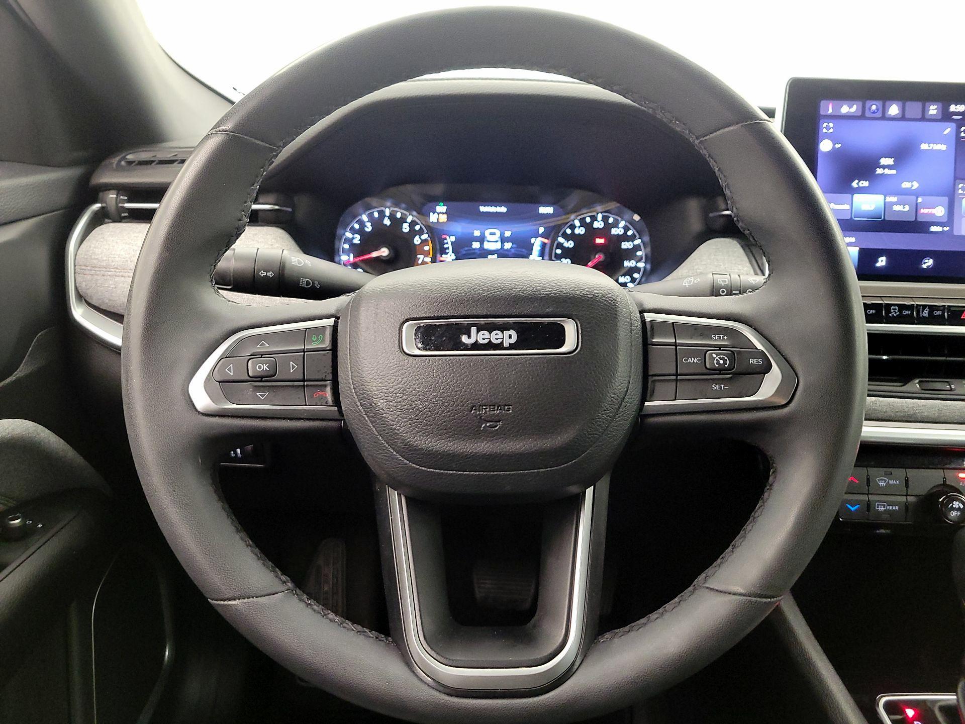 Thumbnail: 2023 Jeep Compass - 10