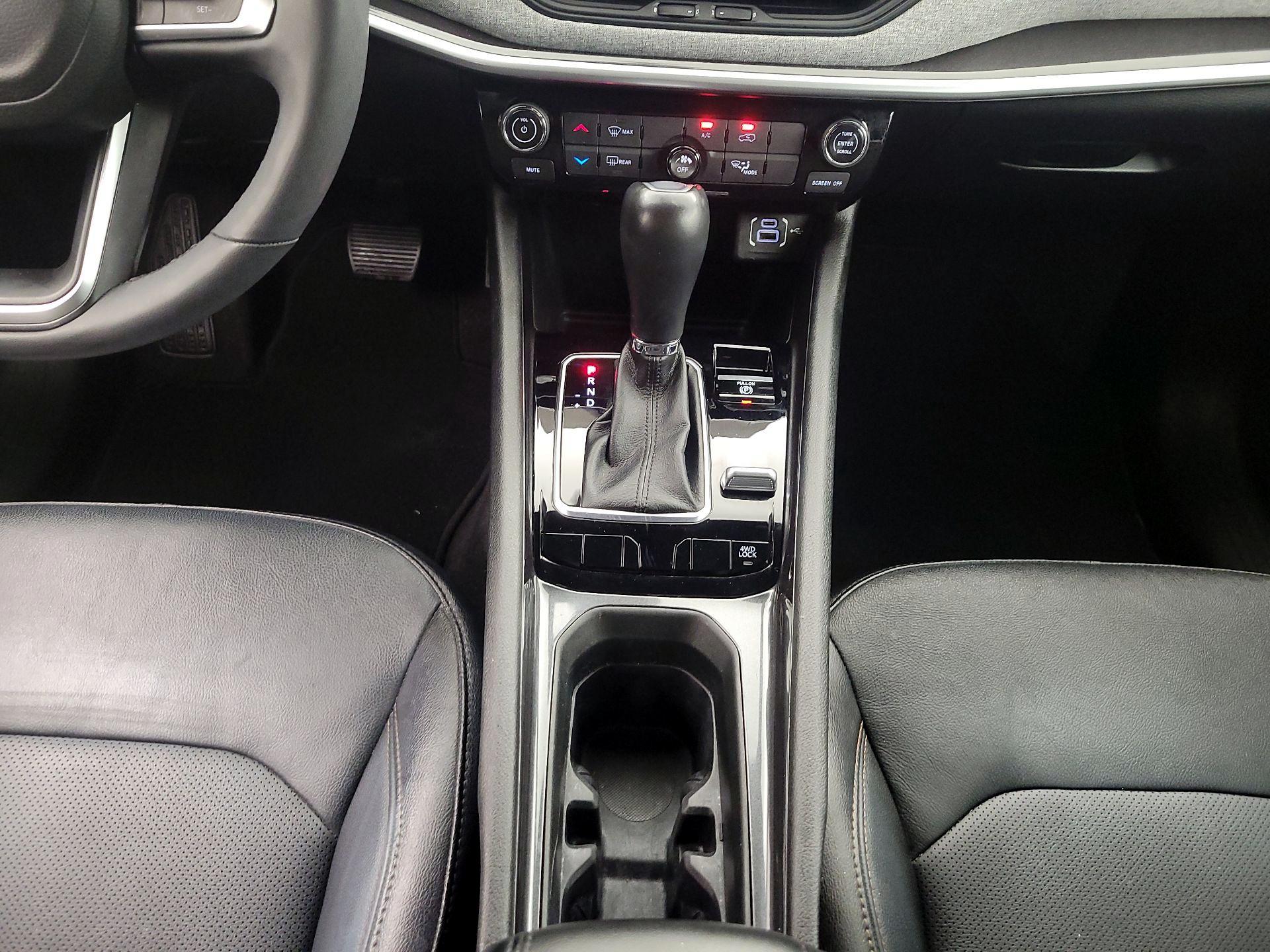 Thumbnail: 2023 Jeep Compass - 17