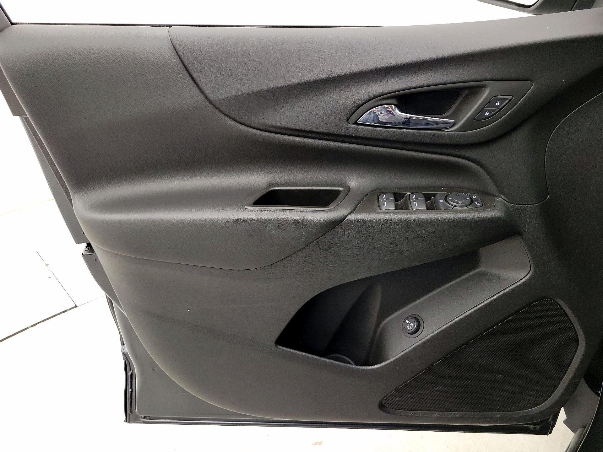 Thumbnail: 2023 Chevrolet Equinox - 12