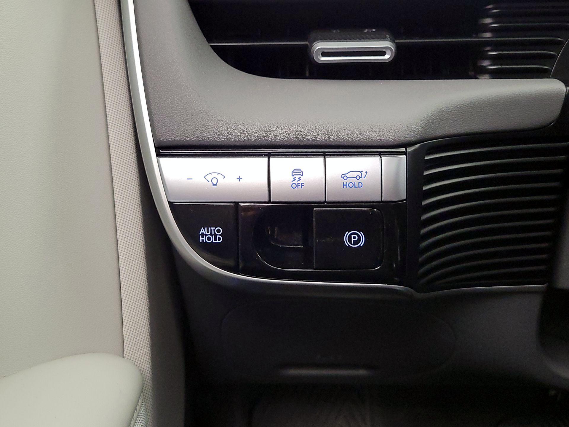 Thumbnail: 2024 Hyundai Ioniq 5 - 13
