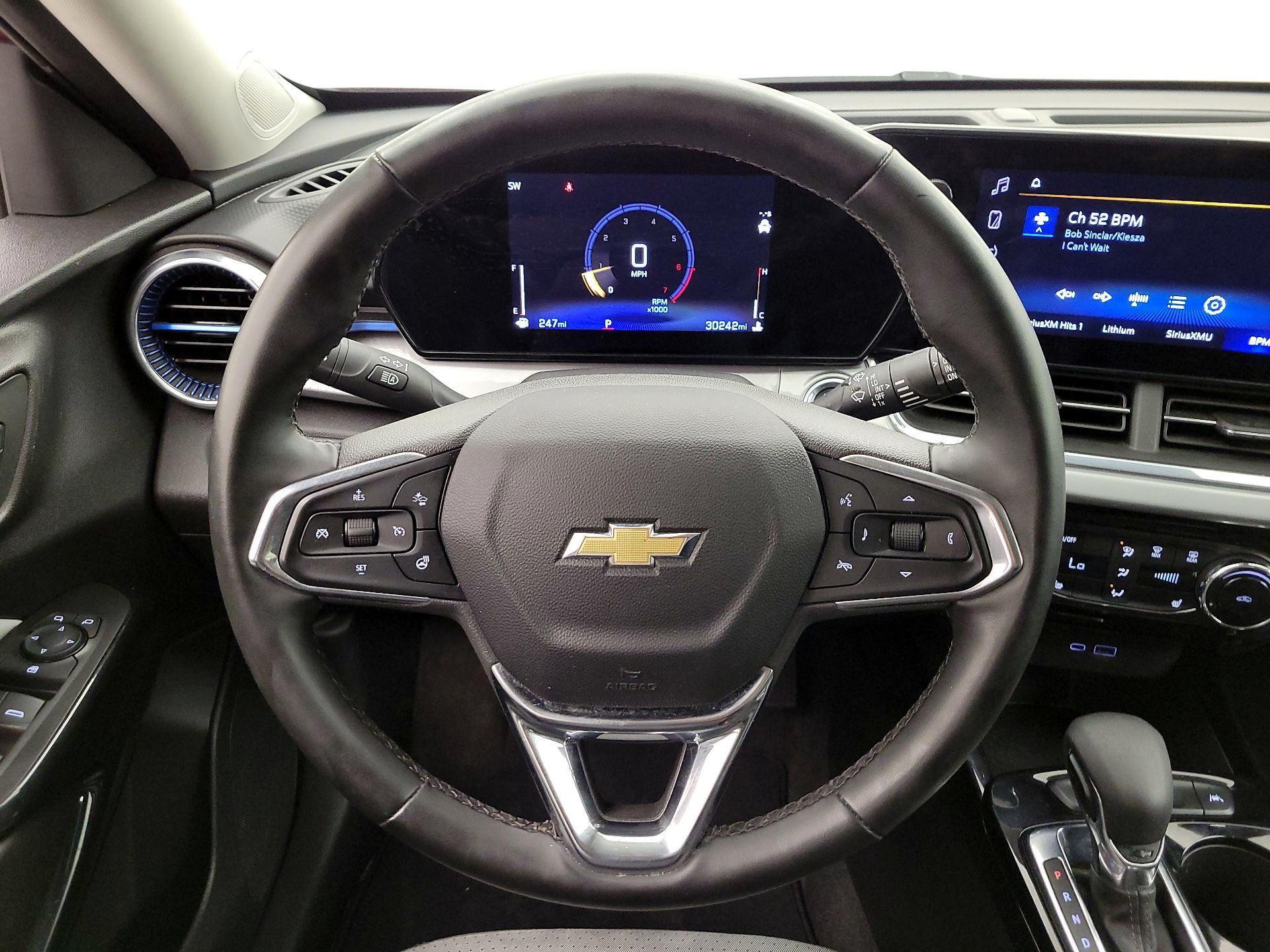Thumbnail: 2025 Chevrolet Trax - 10
