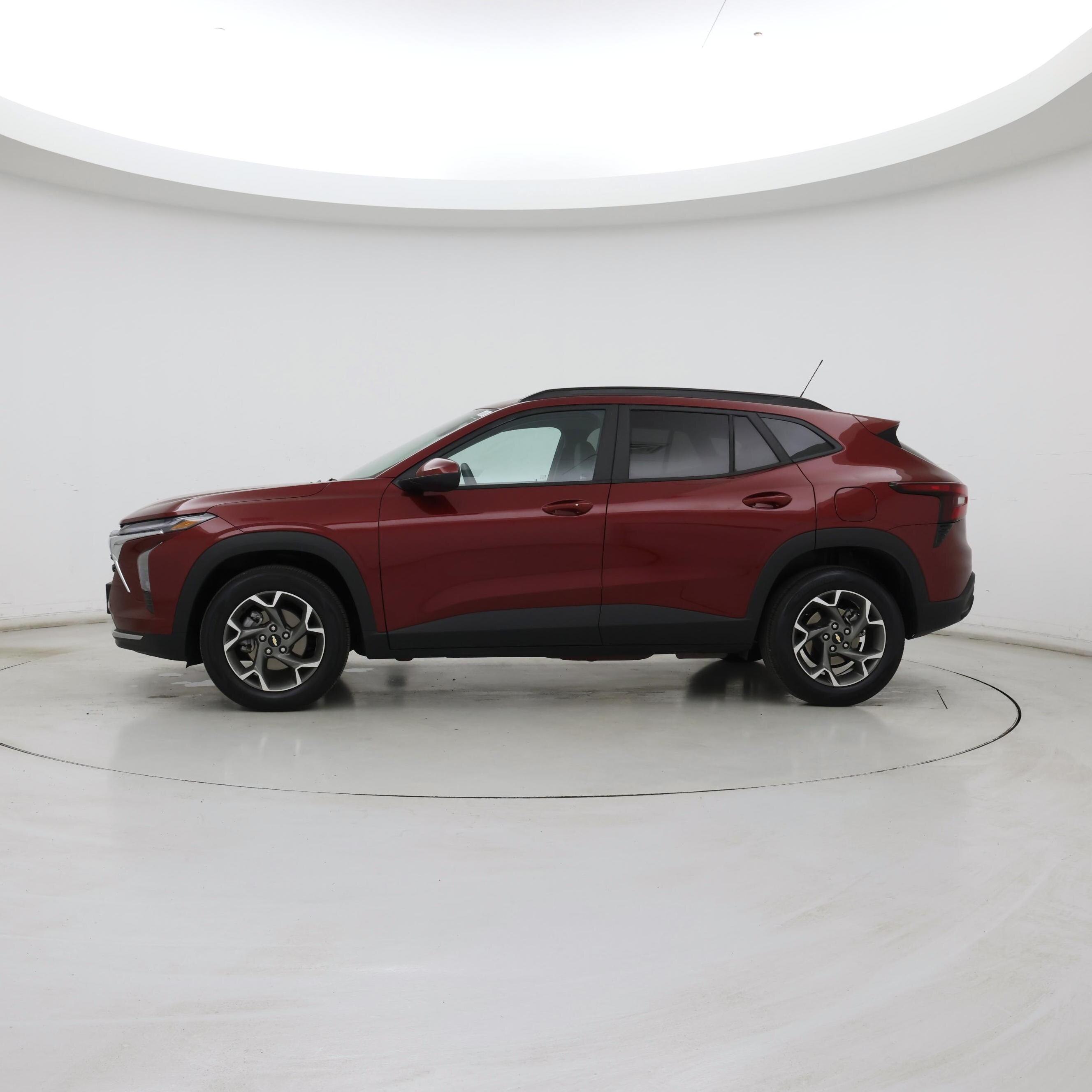 Thumbnail: 2025 Chevrolet Trax - 3