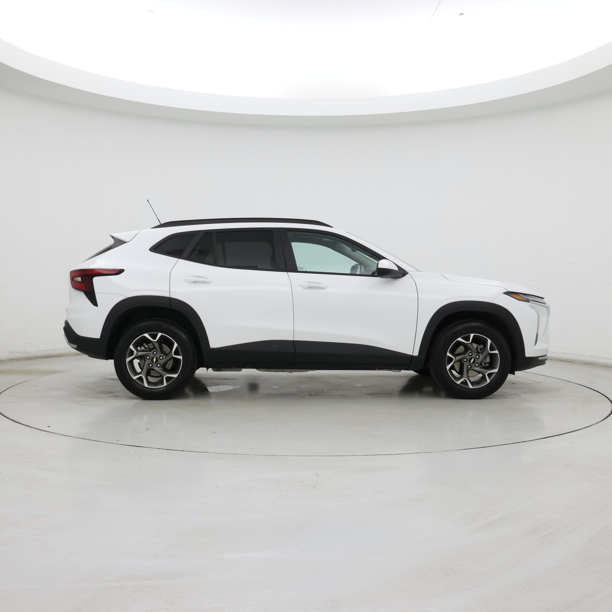 Thumbnail: 2025 Chevrolet Trax - 7
