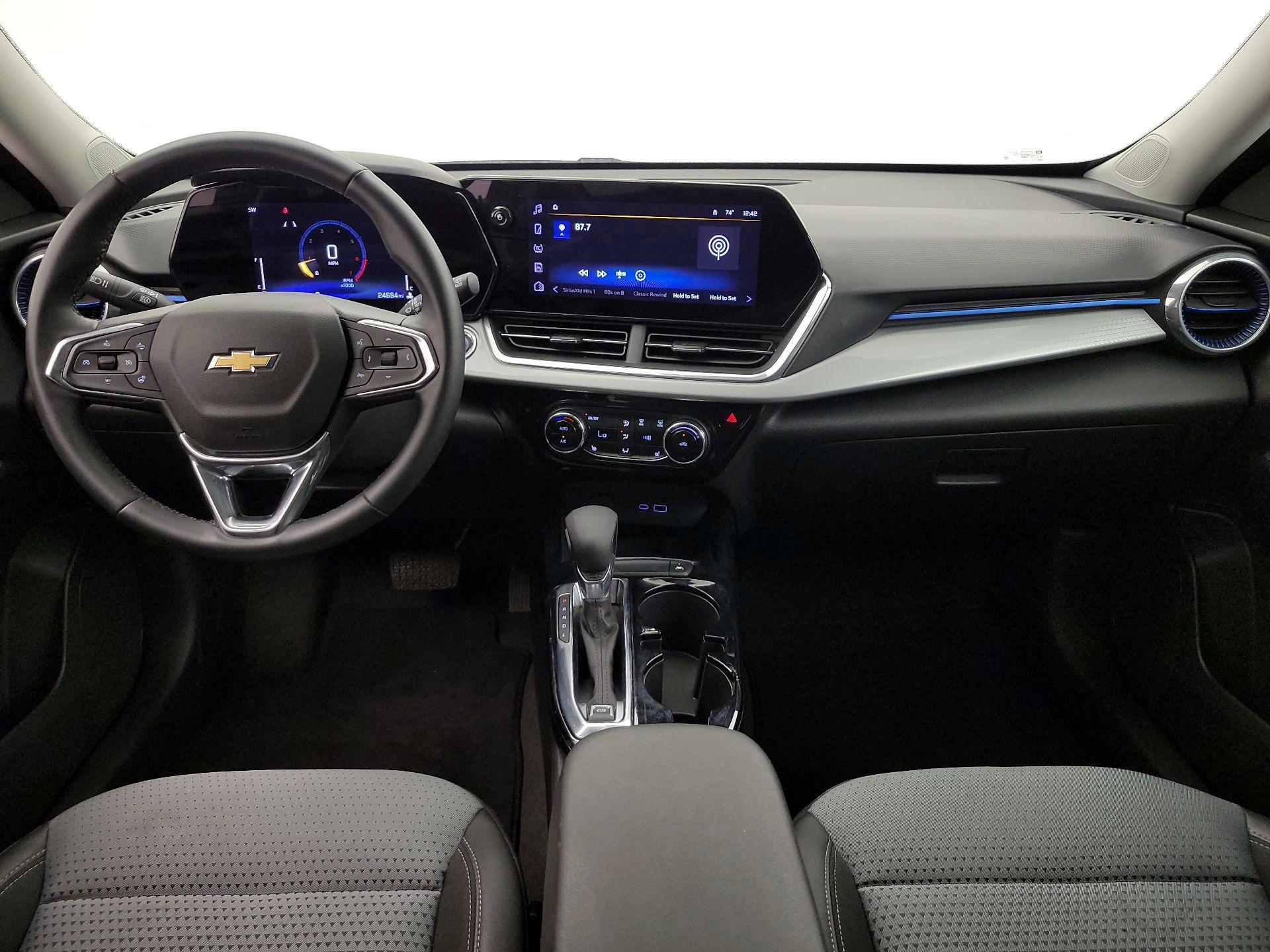 Thumbnail: 2025 Chevrolet Trax - 9