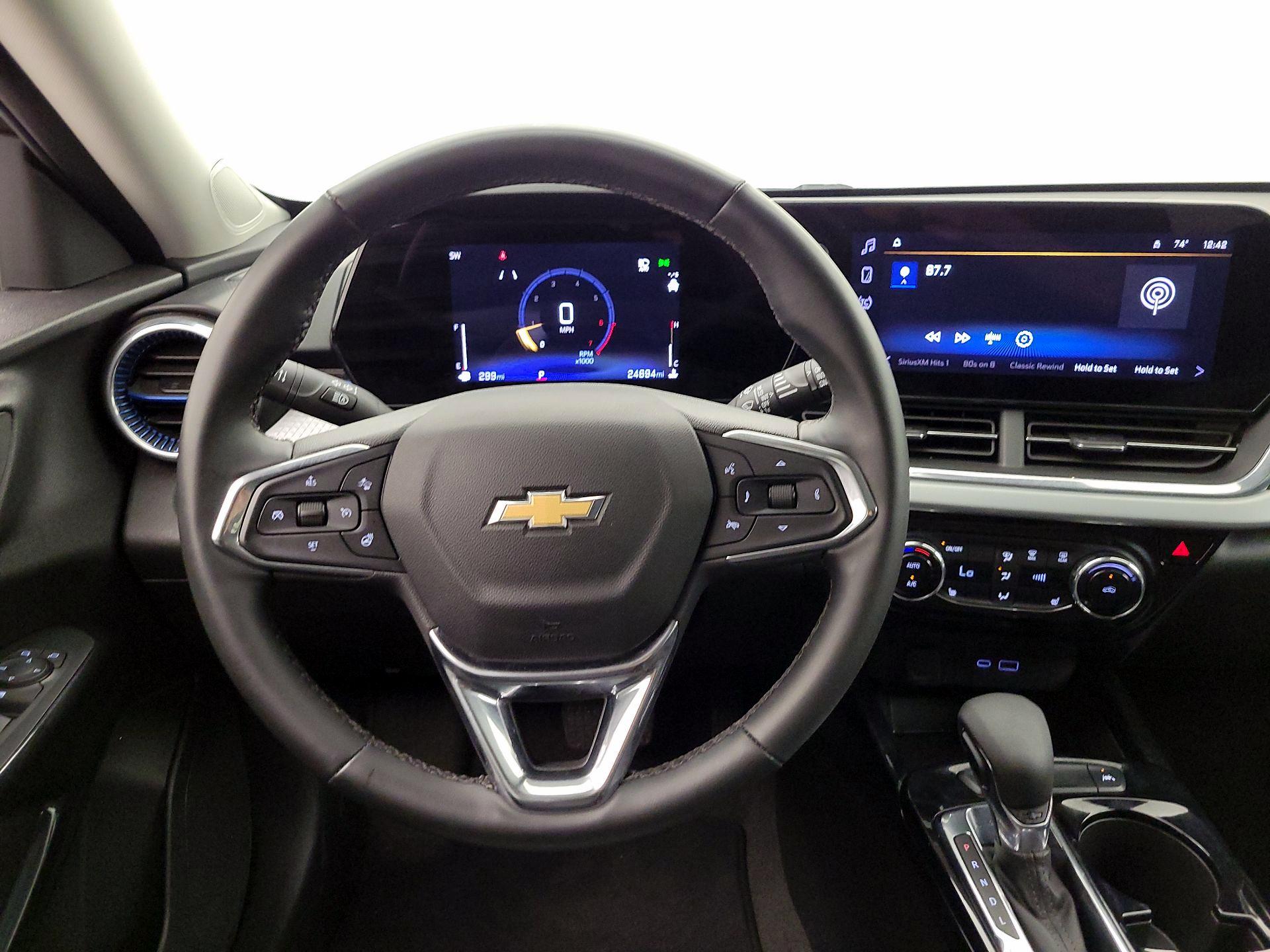 Thumbnail: 2025 Chevrolet Trax - 10