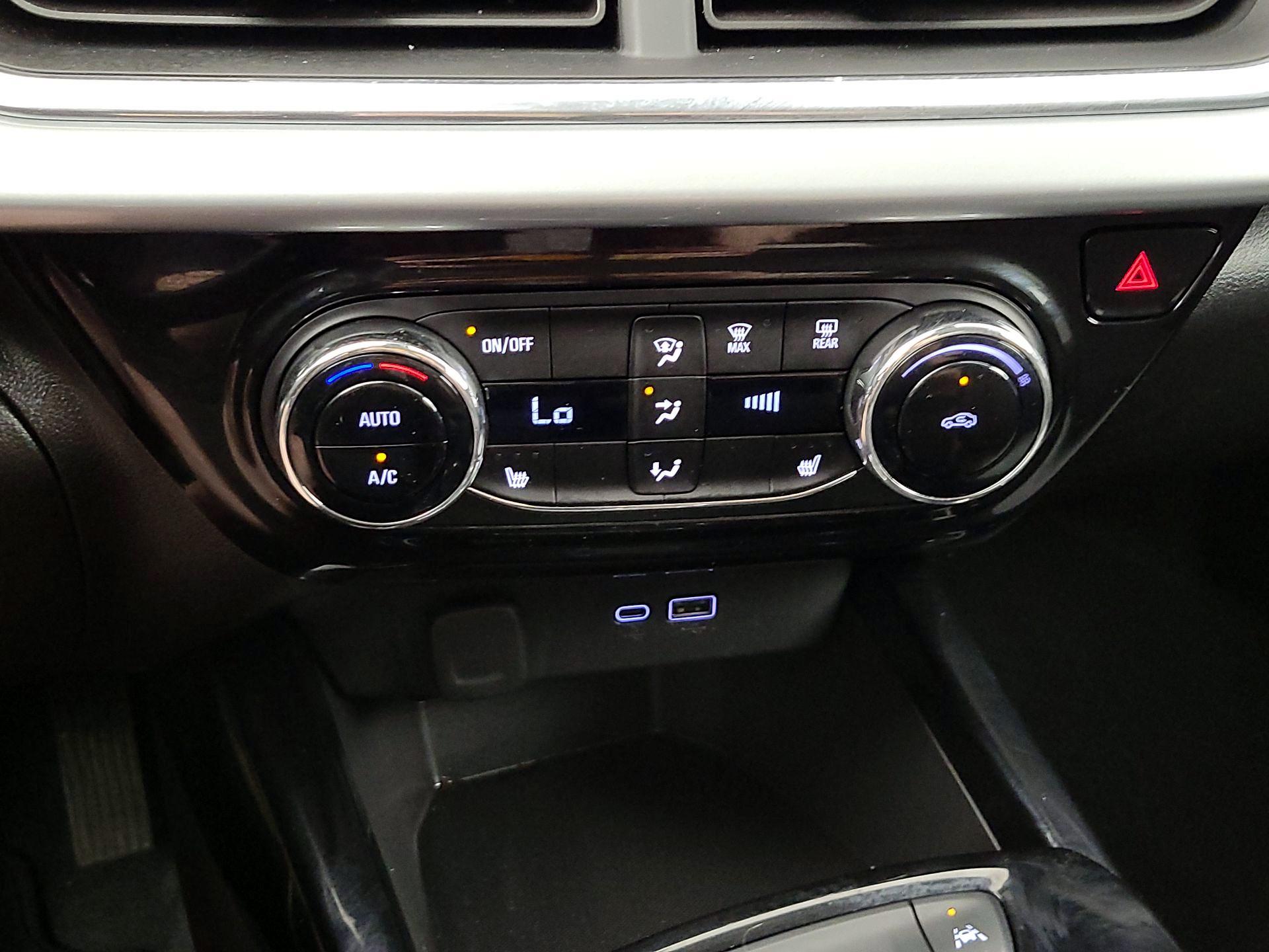 Thumbnail: 2025 Chevrolet Trax - 16