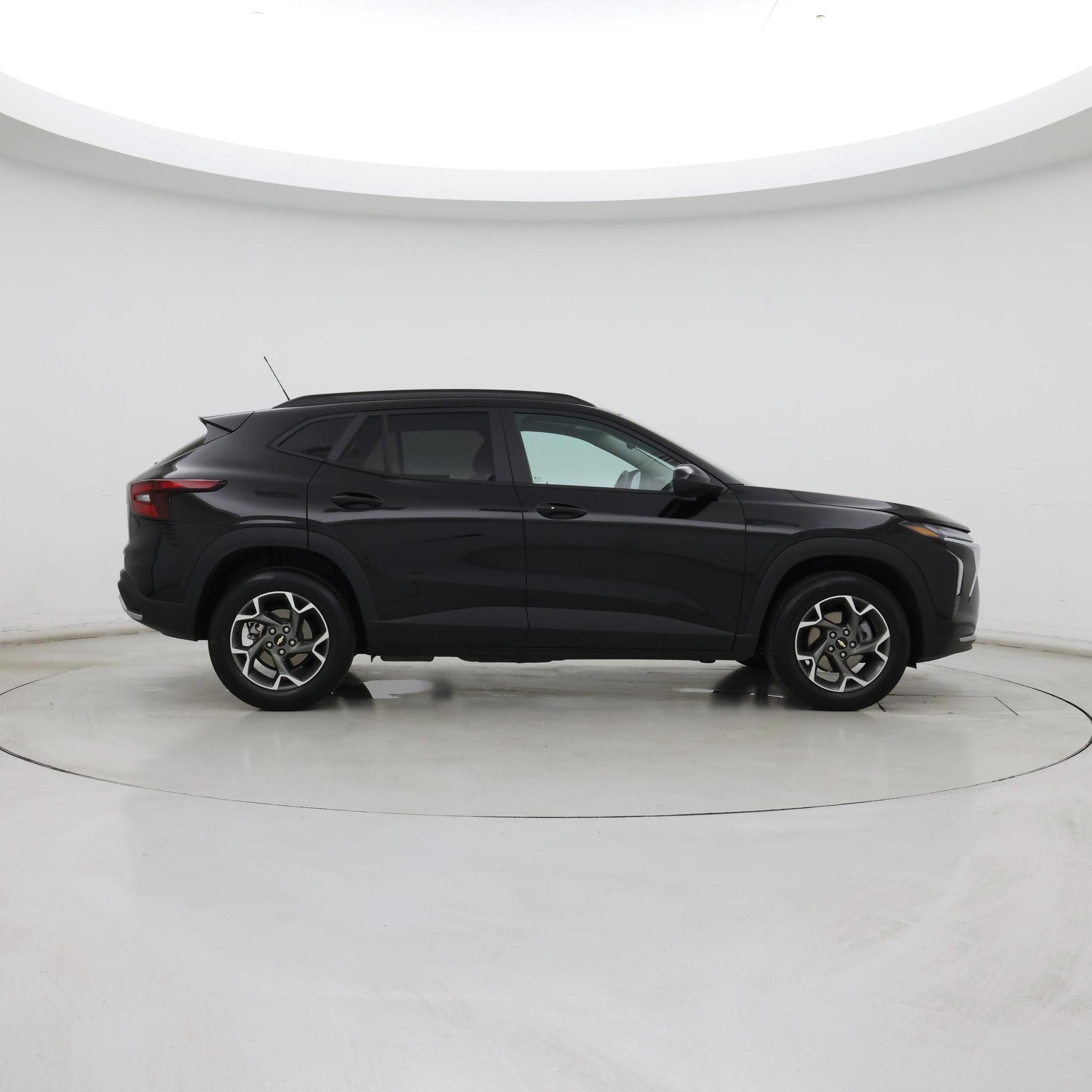 Thumbnail: 2025 Chevrolet Trax - 7