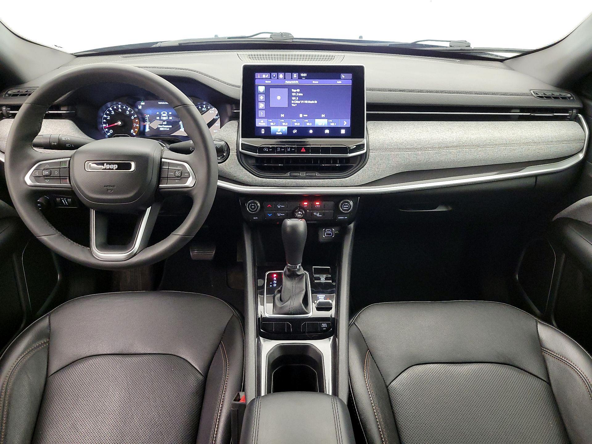 Thumbnail: 2023 Jeep Compass - 9