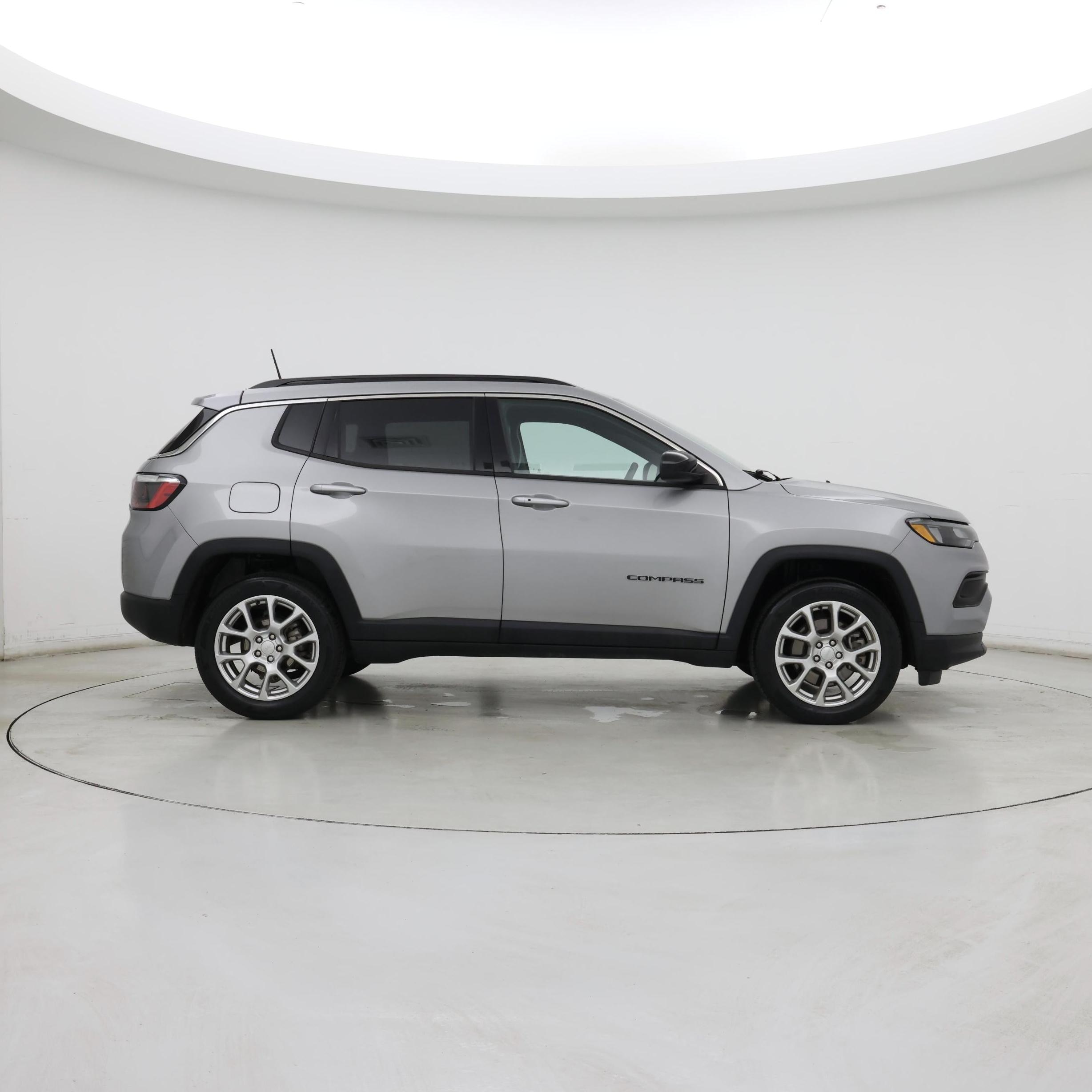 Thumbnail: 2023 Jeep Compass - 7