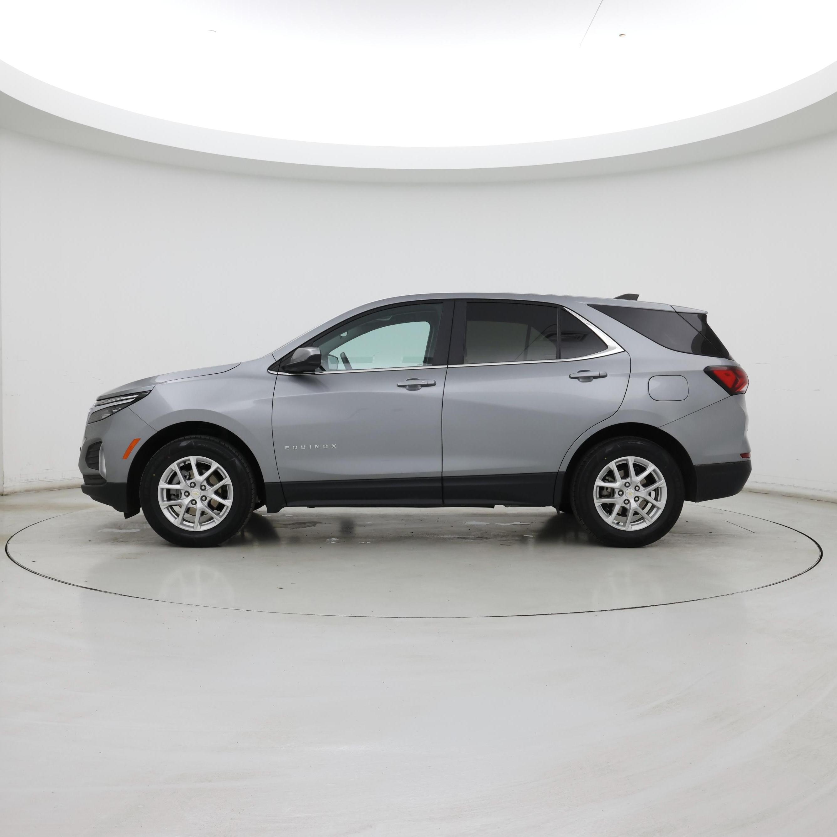 Thumbnail: 2024 Chevrolet Equinox - 3