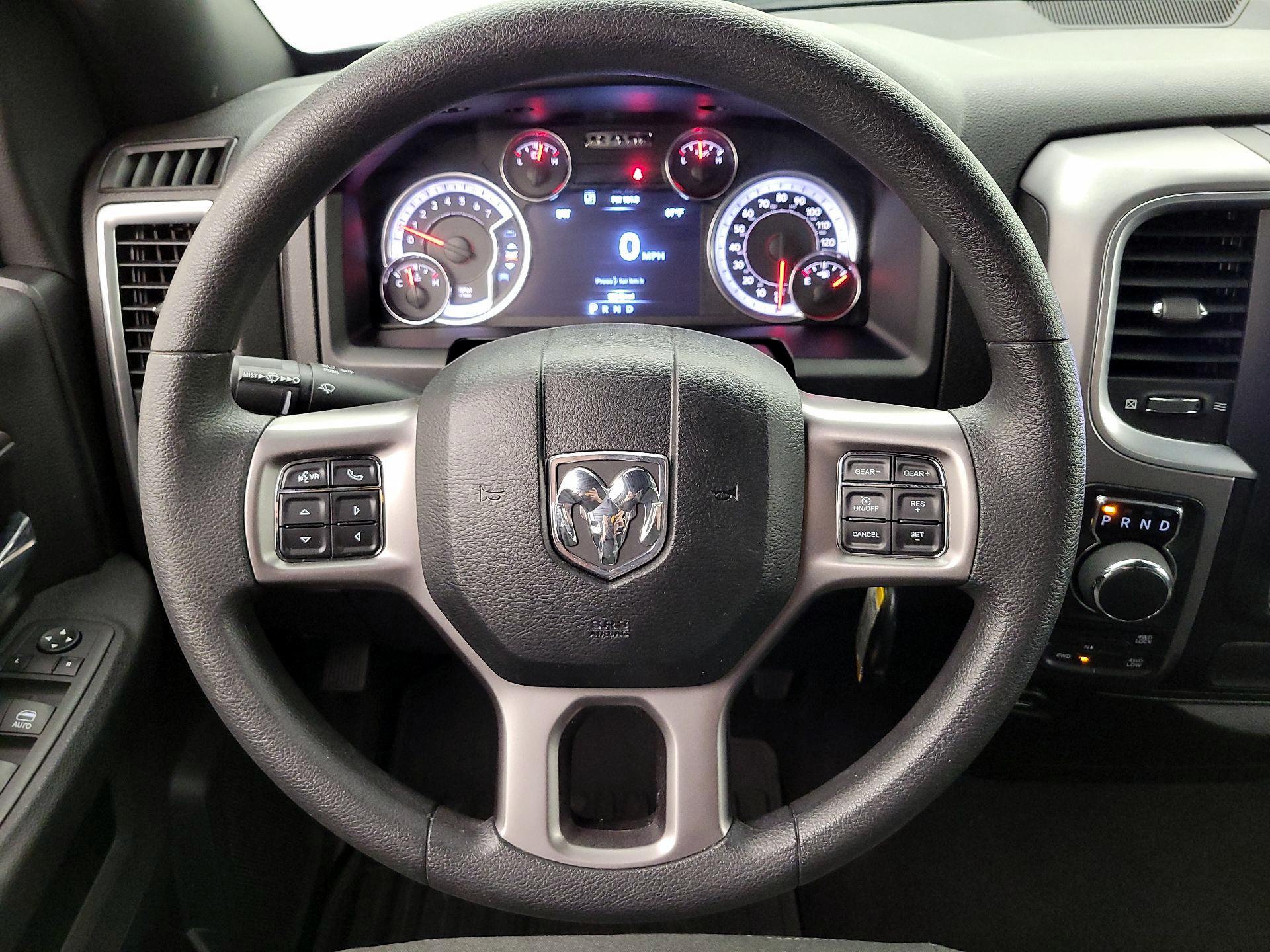 Thumbnail: 2022 RAM 1500 Classic - 10