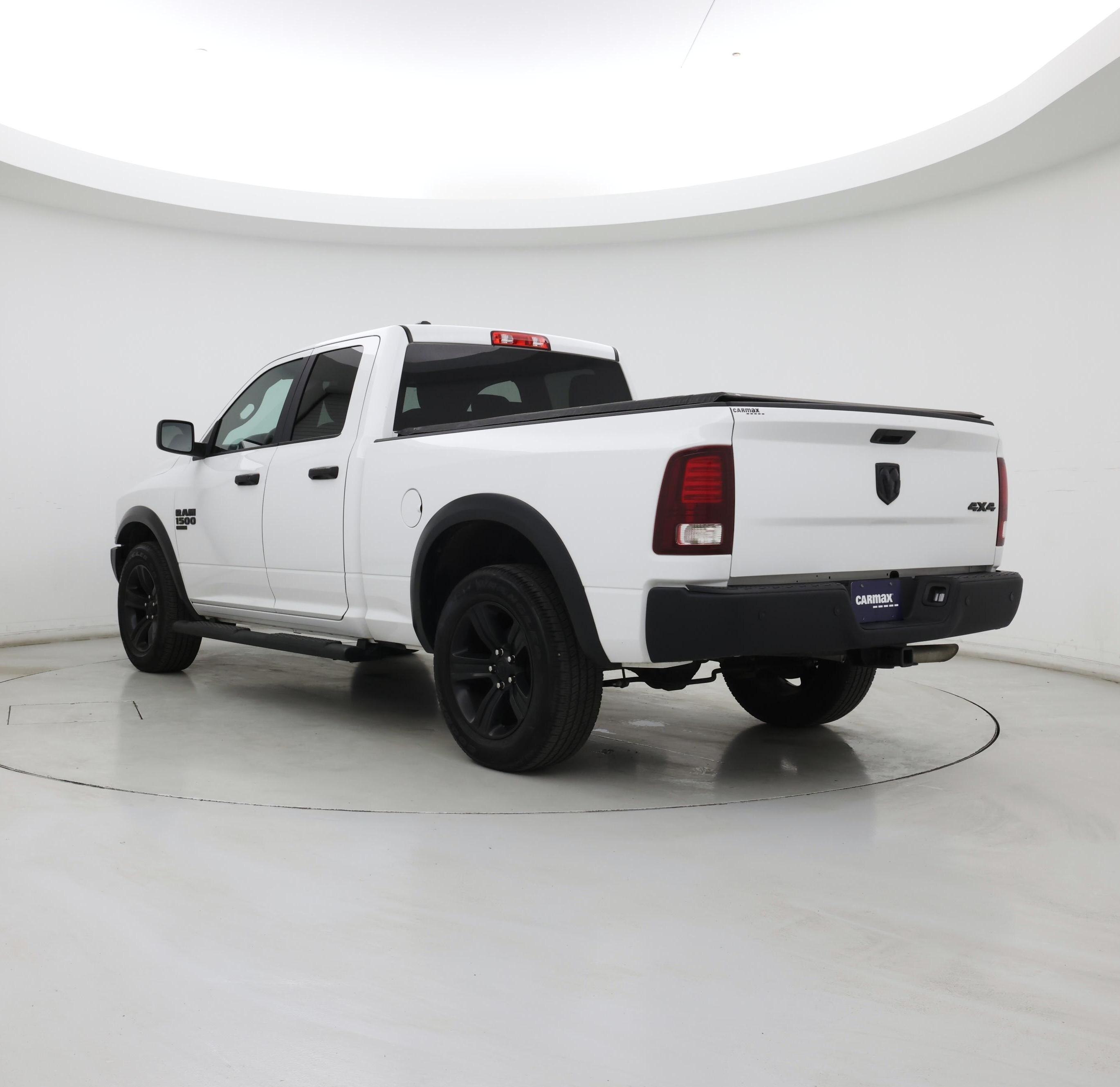 Thumbnail: 2022 RAM 1500 Classic - 2