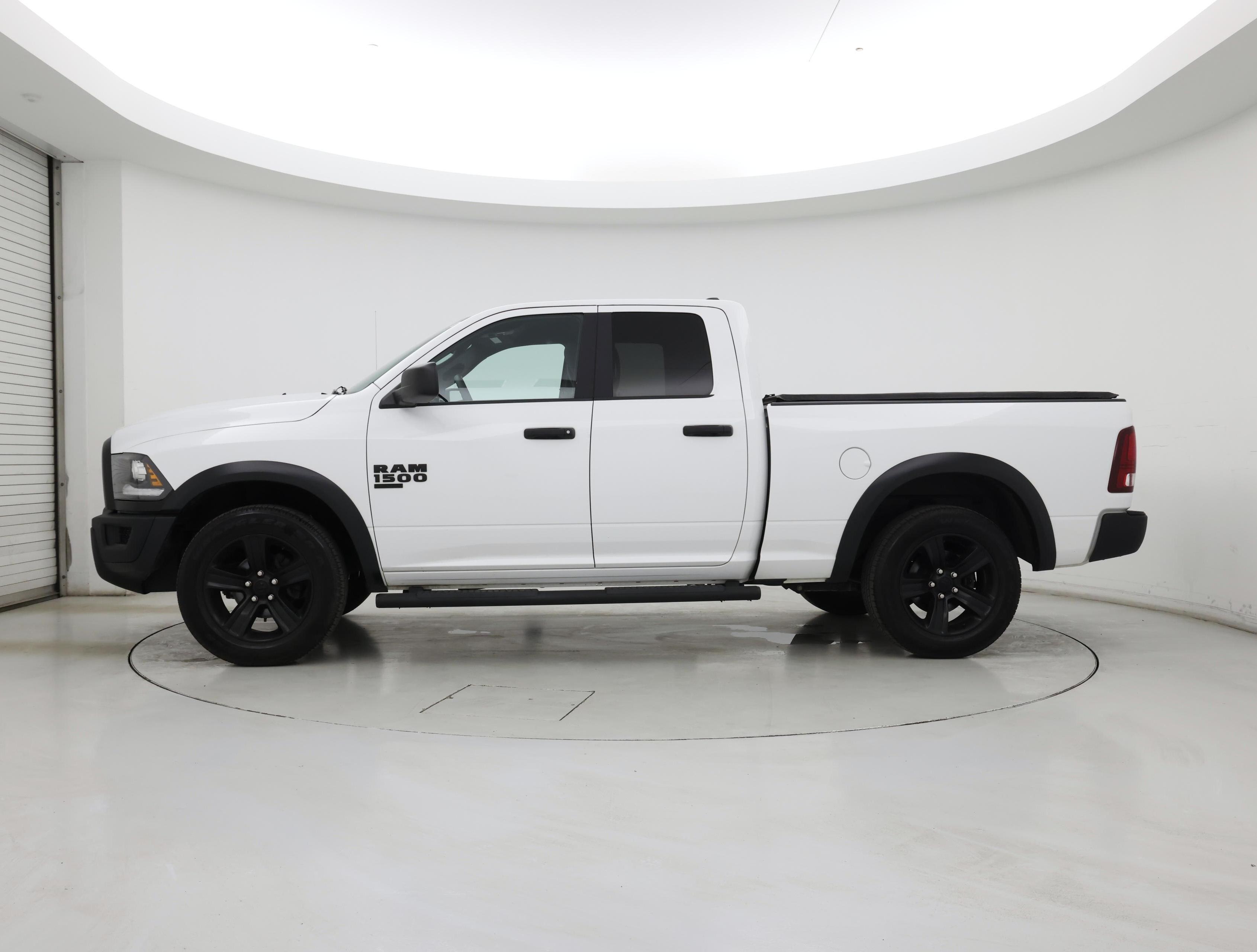 Thumbnail: 2022 RAM 1500 Classic - 3