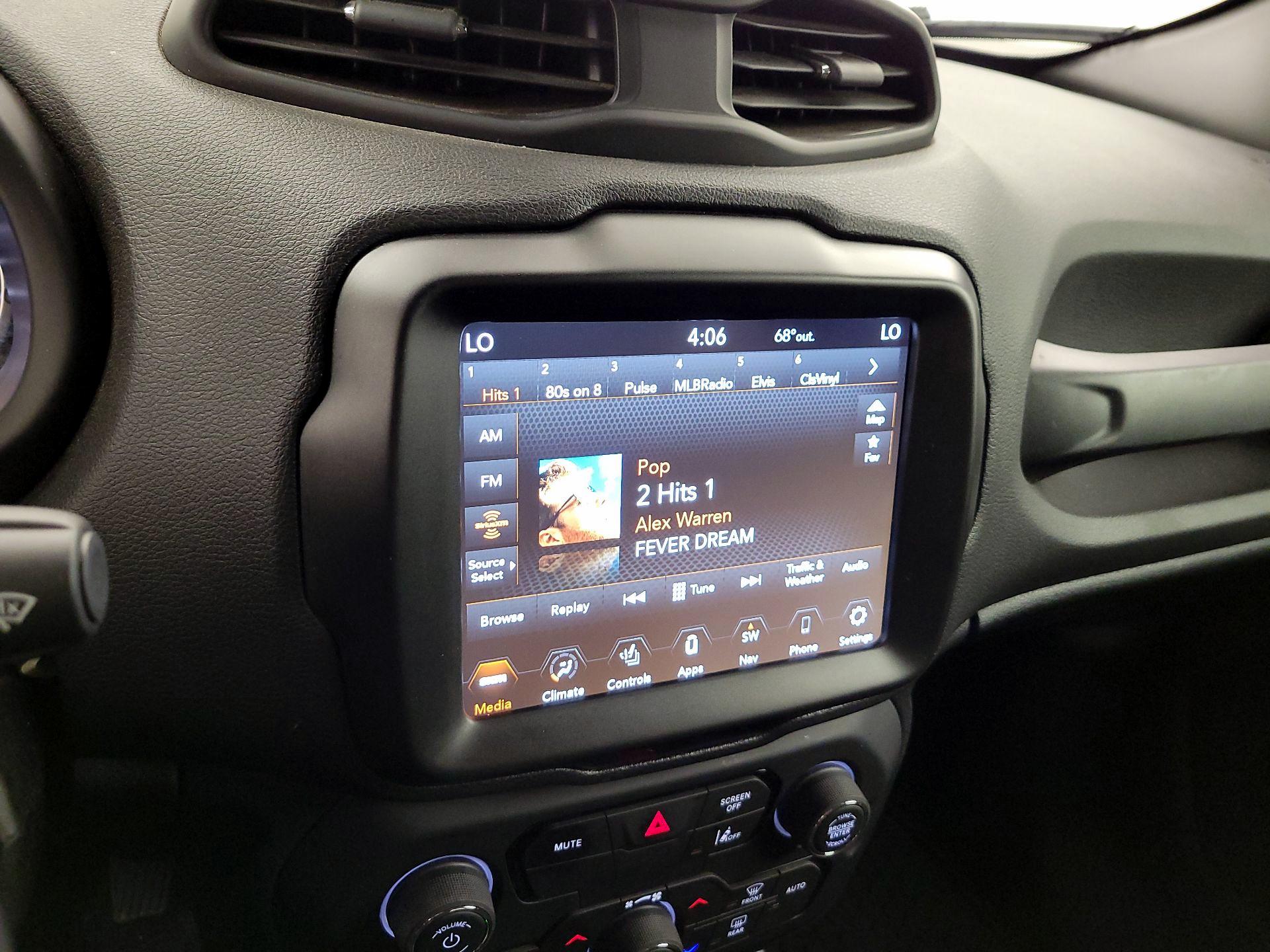 Thumbnail: 2022 Jeep Renegade - 16