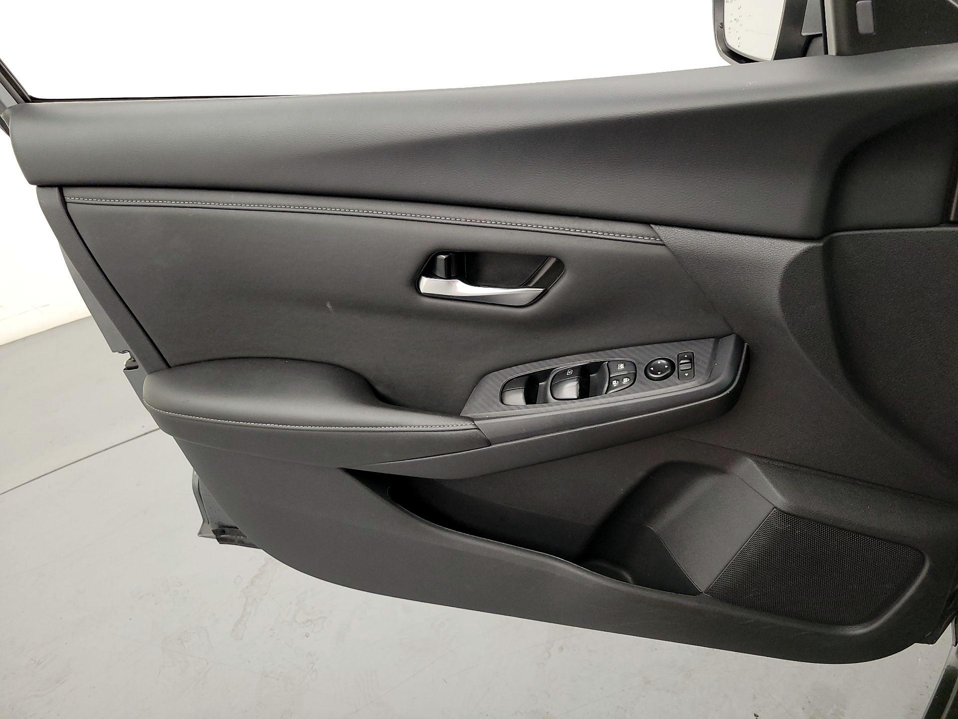 Thumbnail: 2024 Nissan Sentra - 12
