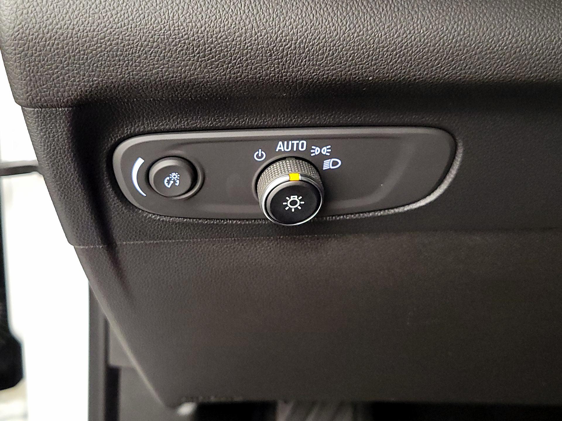 Thumbnail: 2022 Buick Envision - 13