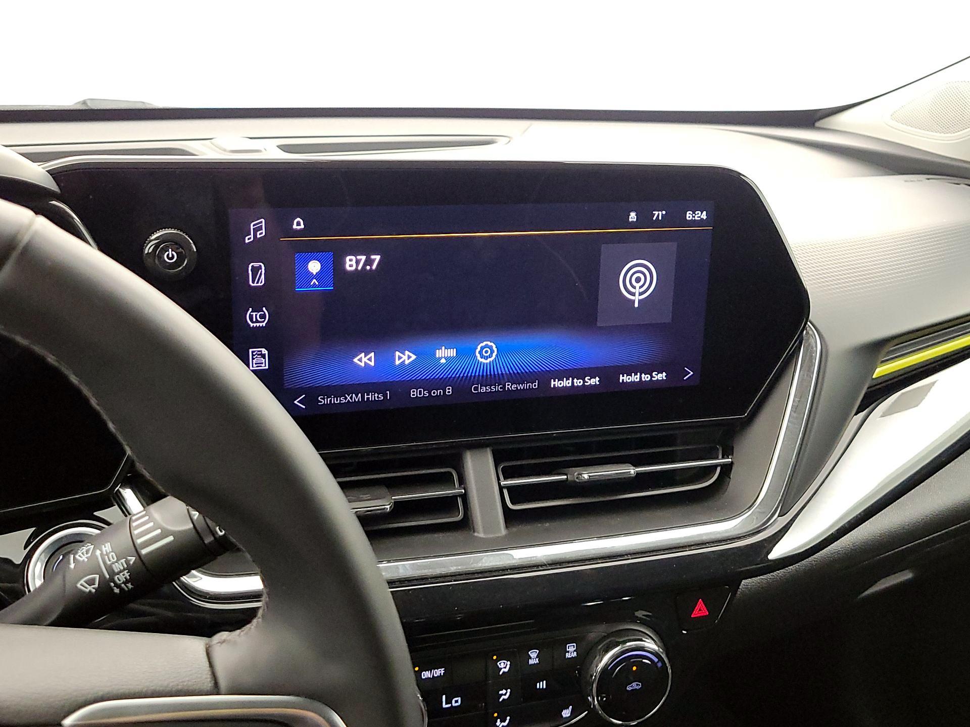 Thumbnail: 2025 Chevrolet Trax - 15