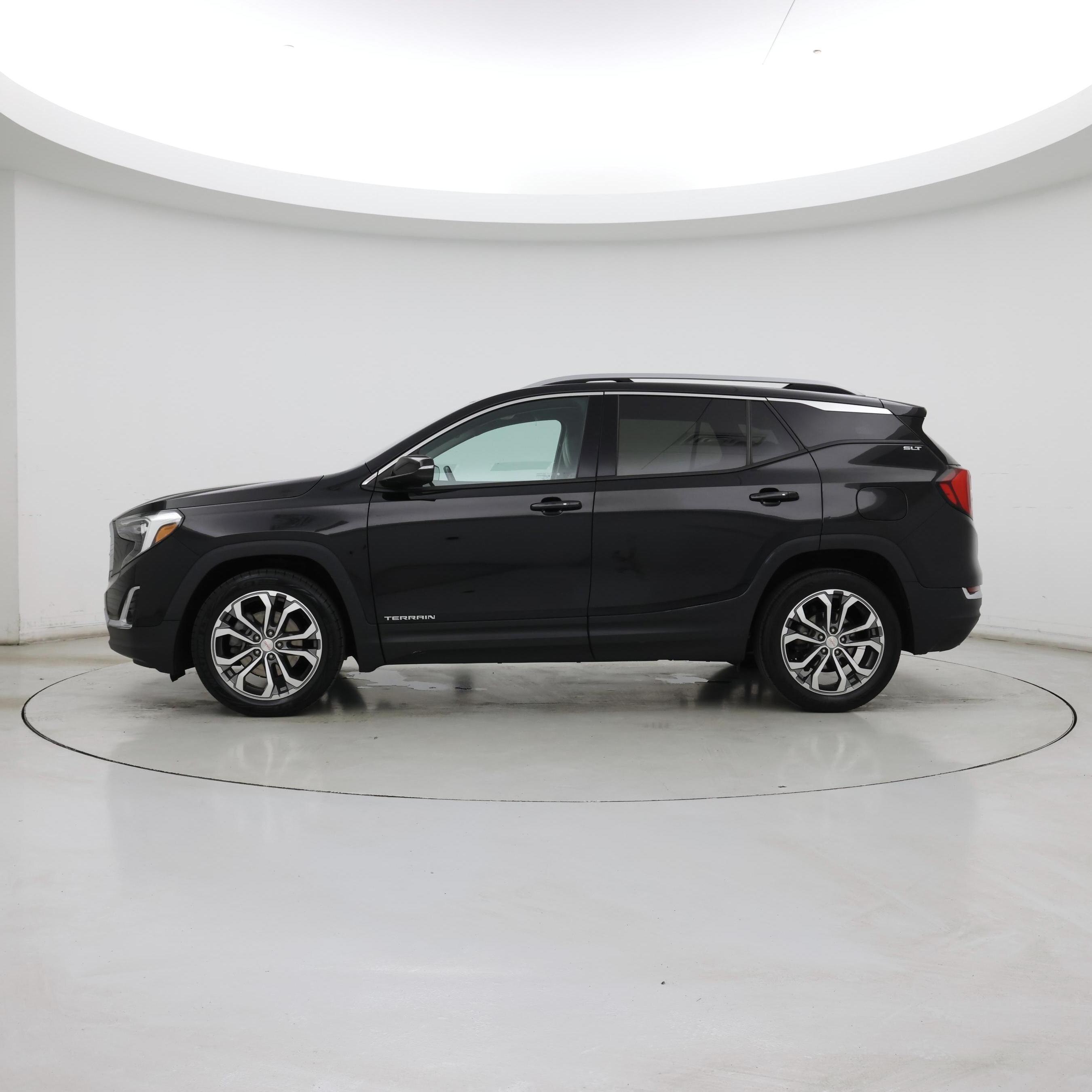 Thumbnail: 2020 GMC Terrain - 3
