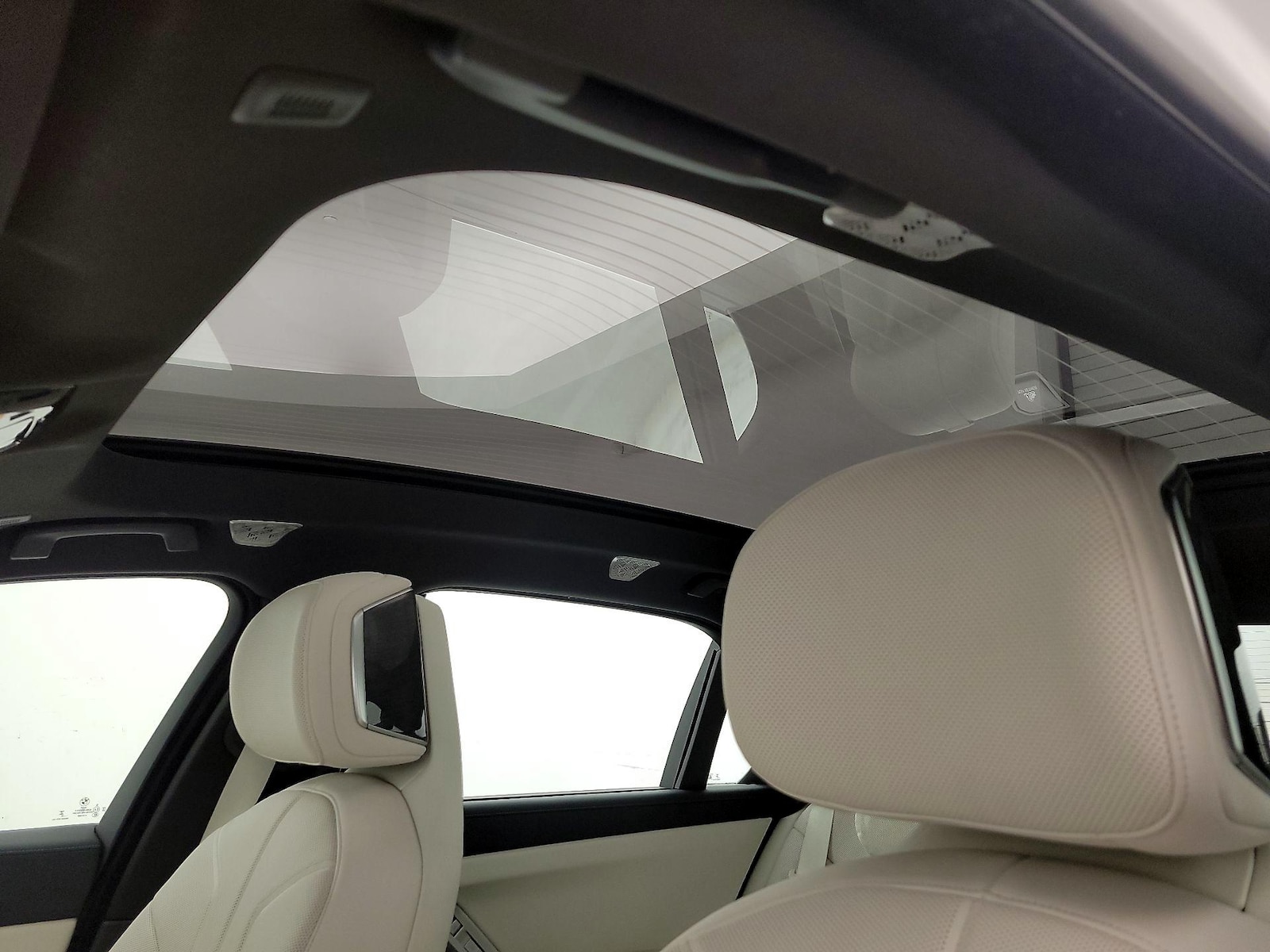 2023 BMW i7 Base - Photo 21