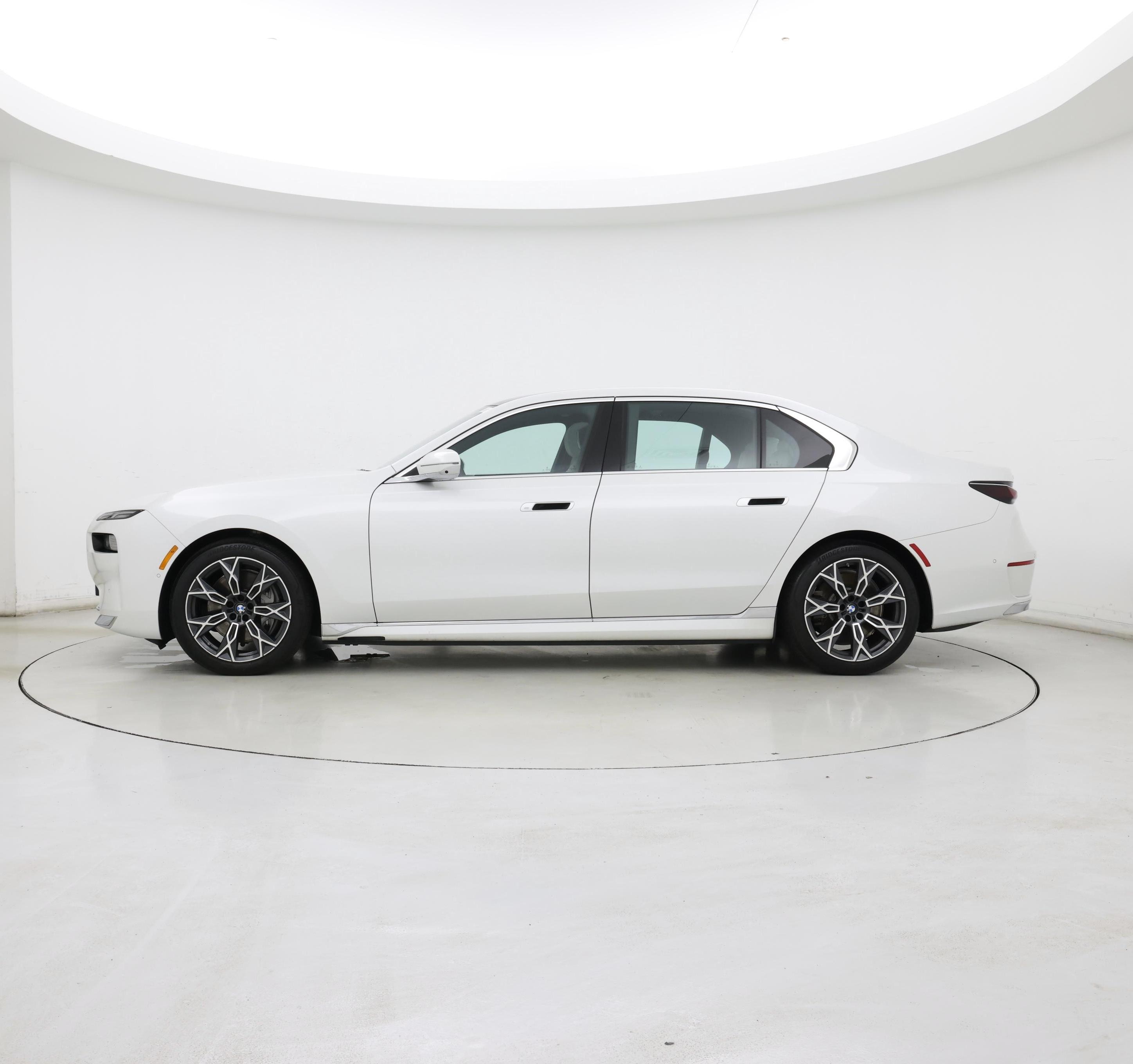 Thumbnail: 2023 BMW i7 - 3