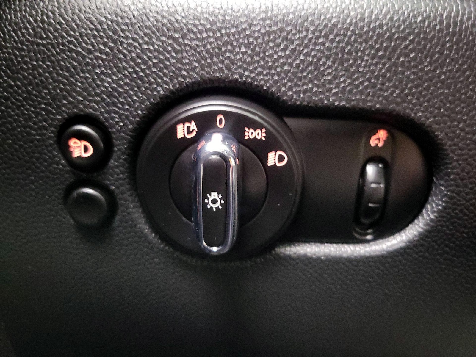 2022 MINI Hardtop 2 Door SE - Photo 14