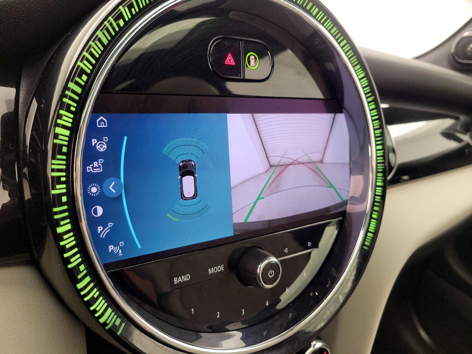 2022 MINI Hardtop 2 Door SE - Photo 16