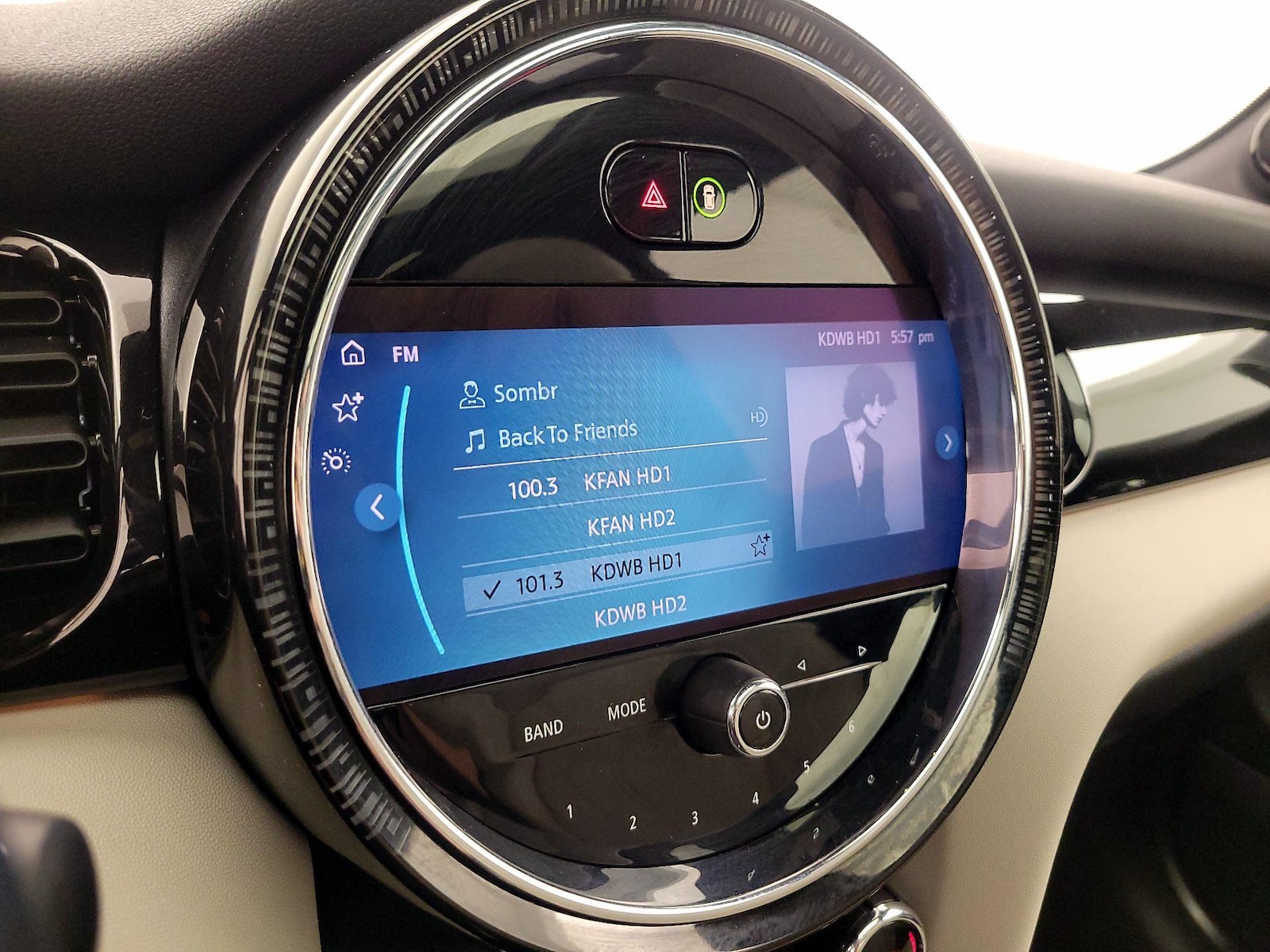 2022 MINI Hardtop 2 Door SE - Photo 17