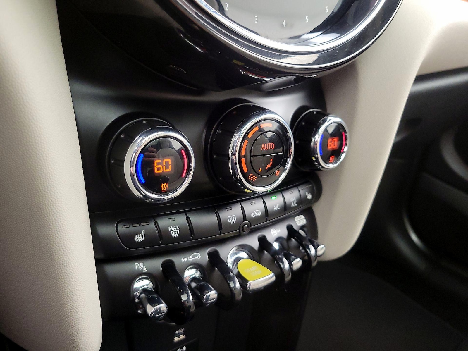 2022 MINI Hardtop 2 Door SE - Photo 18